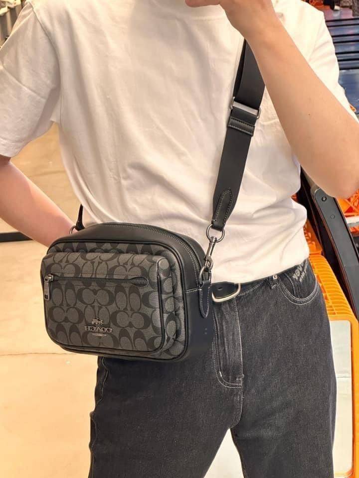 COACH ELIAS CROSSBODY IN SIGNATURE CANVAS BAG CJ509 CJ510 กระเป๋าครอสบอดี้ทรงคลาสสิค ดีไซน์รูปแบบใหม่ ใช้งานง่ายและสะดวก