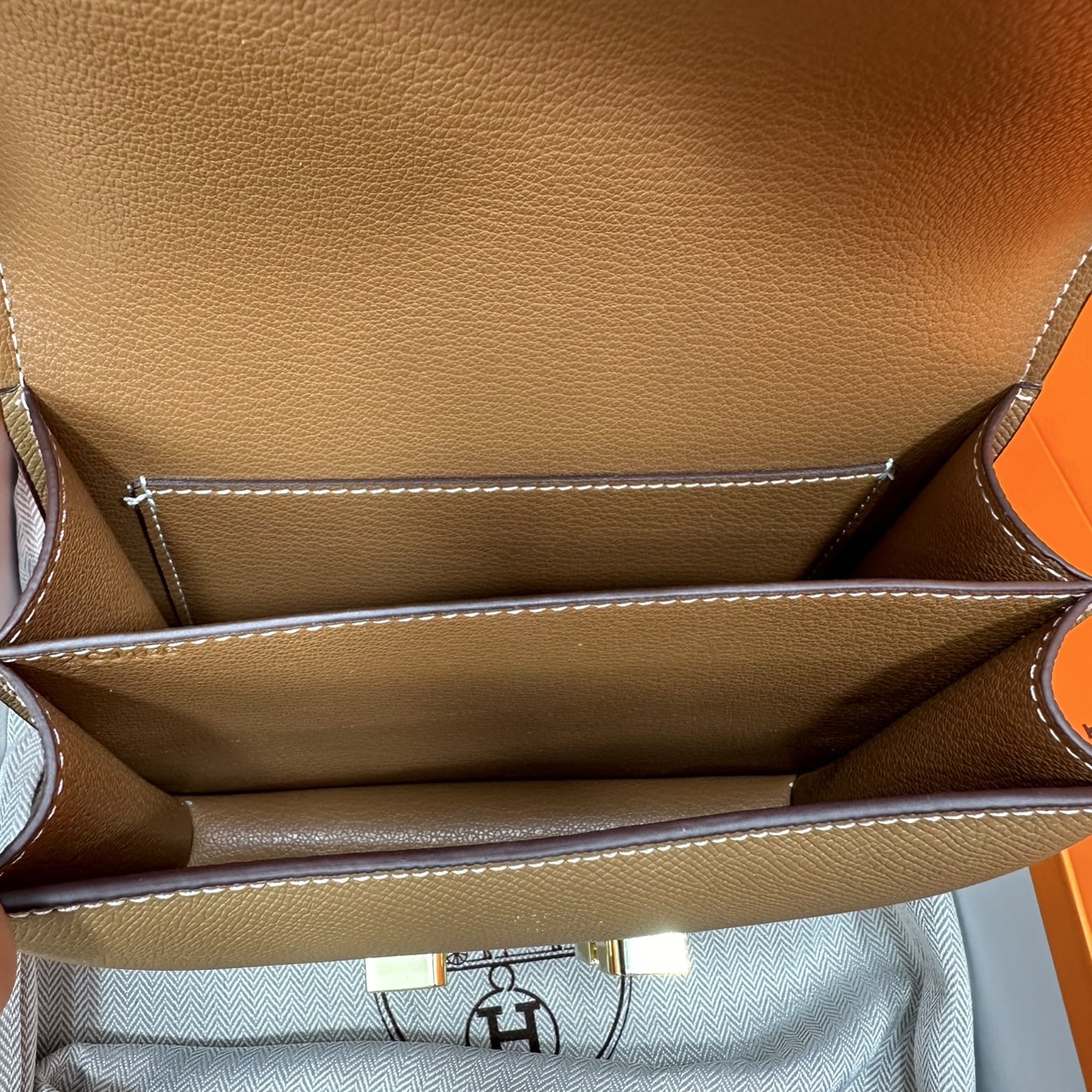 ORI หนังแท้ | Hermes Constance Bag กระเป๋าสะพายที่สุดแห่งหรูหราลัคชู นิยามของความสง่างามเหนือกาลเวลา แบรนด์เนมในฝัน งดงามดั่งเจ้าหญิง