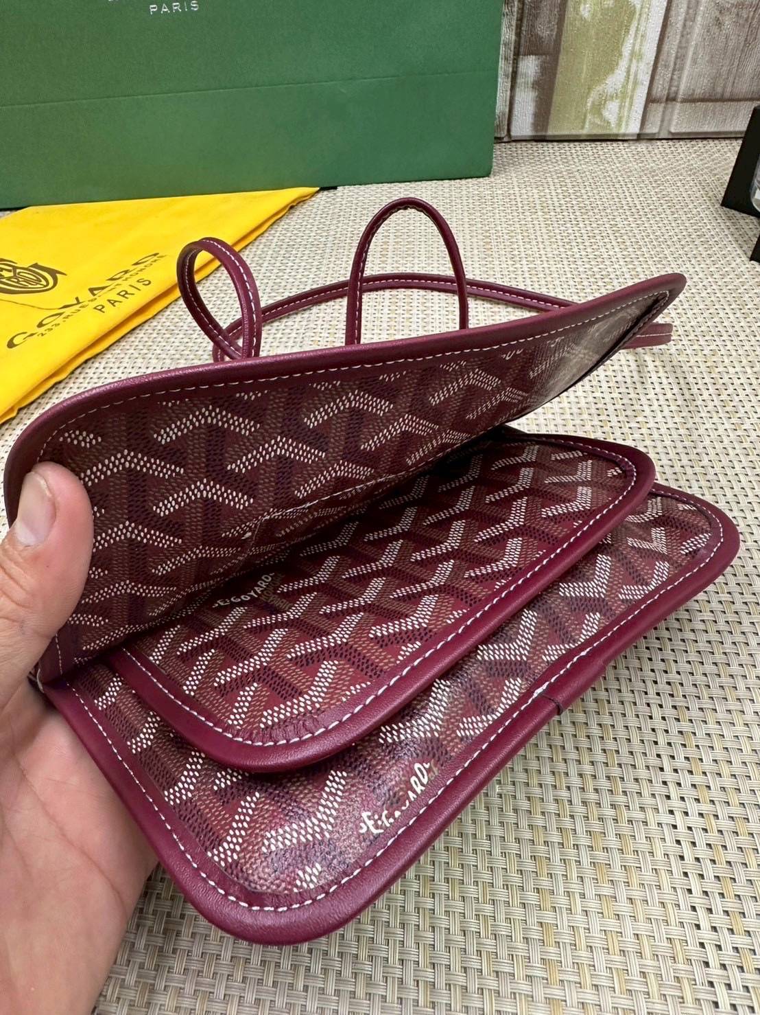 พร้อมส่ง 10 สี ORI หนังแท้ | GOYARD Plumet pouch-wallet กระเป๋าสะพายใบเล็กกะทัดรัด ดีไซน์กระเป๋าสตางค์ Plumet ดีไซน์มาพร้อมช่องใส่เหรียญ ธนบัตร และบัตรต่างๆ