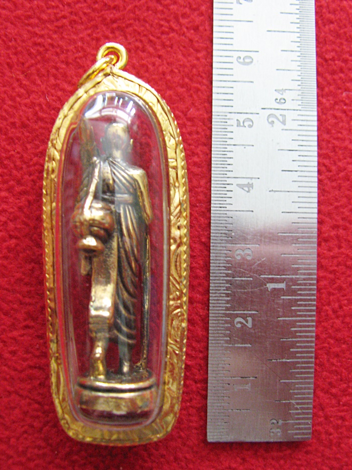 องค์พระสิวลีปางธุดงค์องค์ใหญ่สูง4ซม.เนื้อทองเหลืองเลี่ยมทองไมครอน(เหมาะสำหรับผู้ค้าขาย)ค่ะ