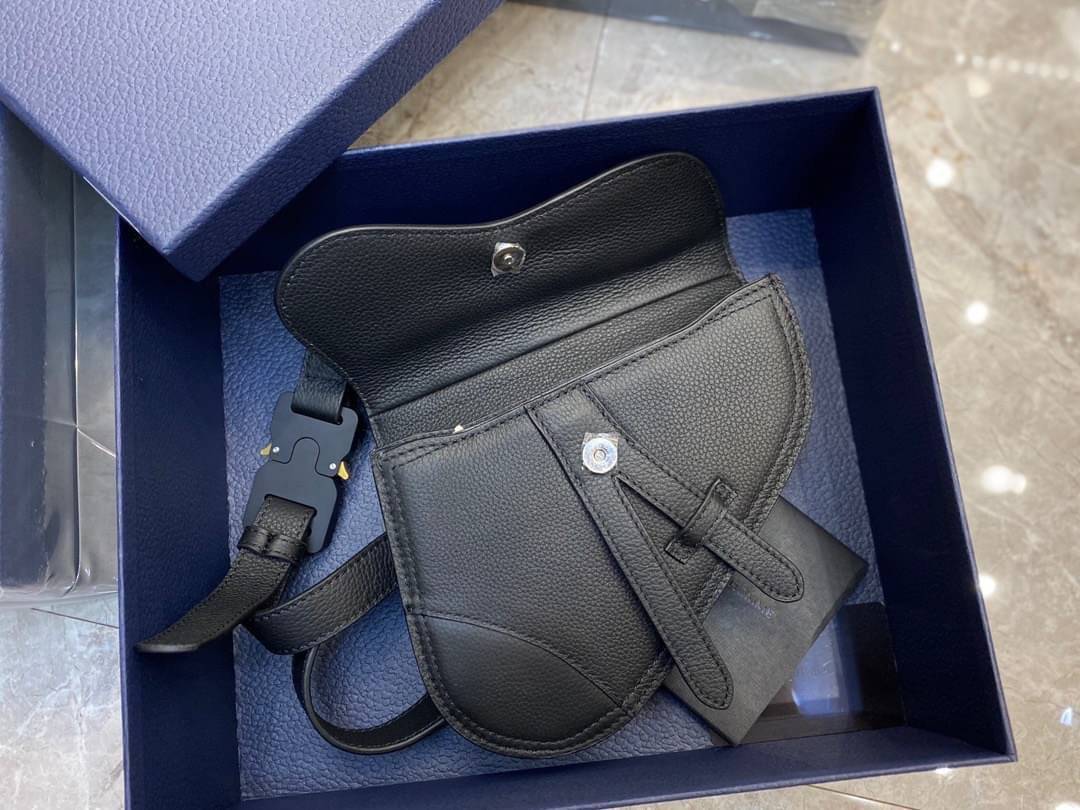 DIOR SADDLE BAG Black Grained Calfskin / DIOR BUCKLE BELT BAG เกรดเทพออริจินอล หนังแท้ ภาพถ่ายจากสินค้าจริง ใช้งานต่างประเทศได้