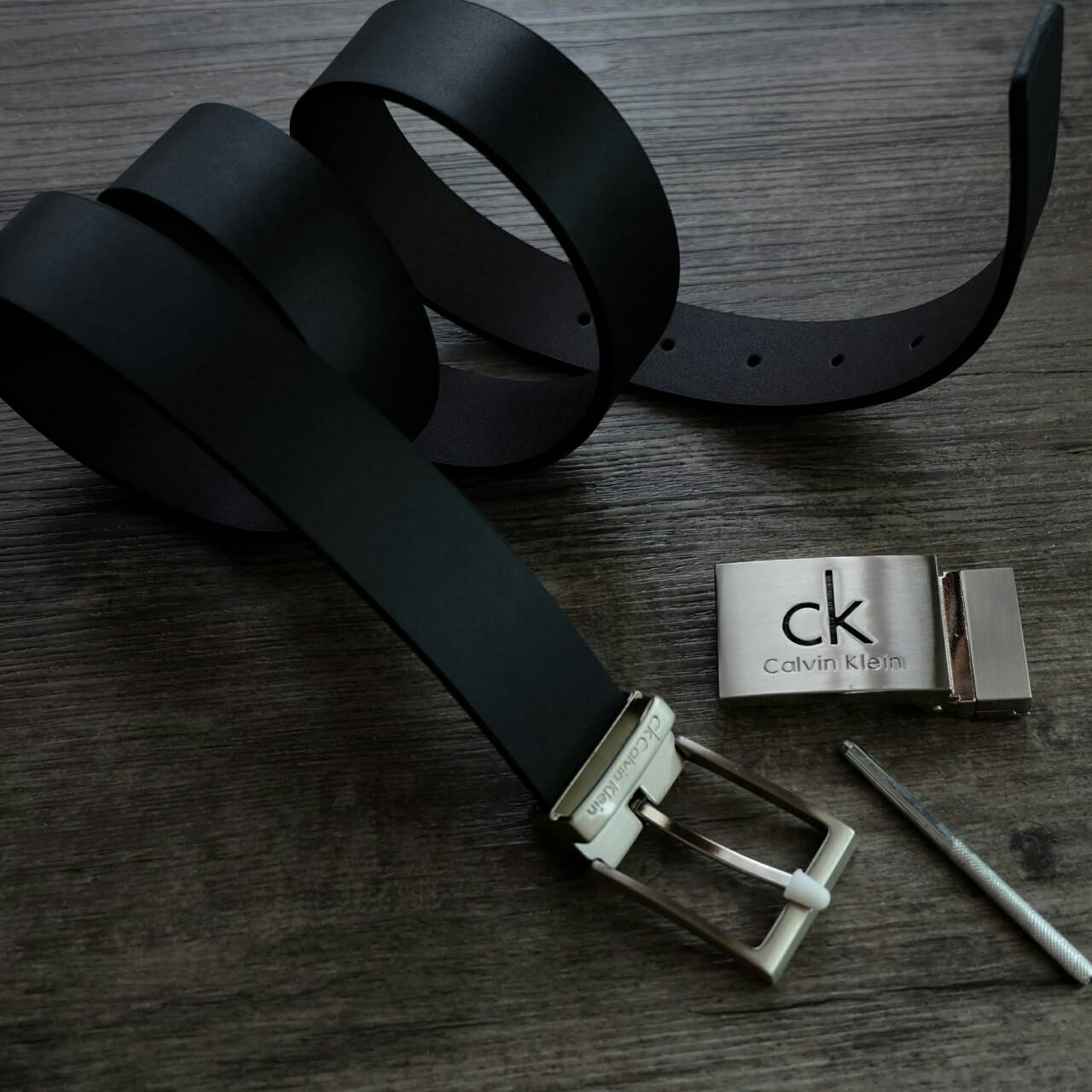 Calvin Klein Belt and Buckle Set เซตสุดคุ้ม!! เข็มขัด + หัวเข็มขัด 2 ชิ้น จะะมอบเป็นของขวัญ หรือใช้เองก็แนะนำเลยค่าา