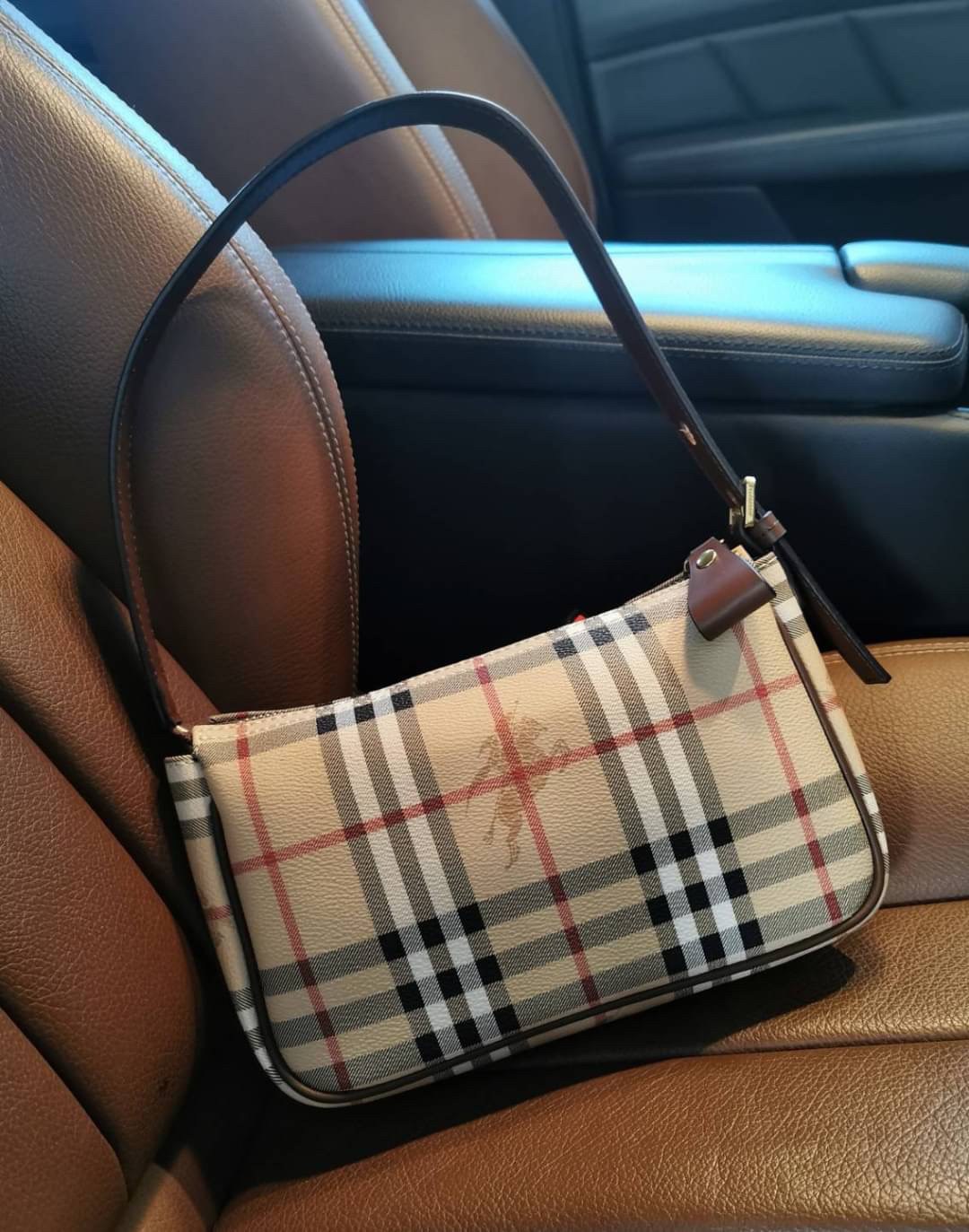 BURBERRY HAND BAG VIP GIFT WITH PURCHASE (GWP) พรีเมี่ยมกิ๊ฟ Limited Edition