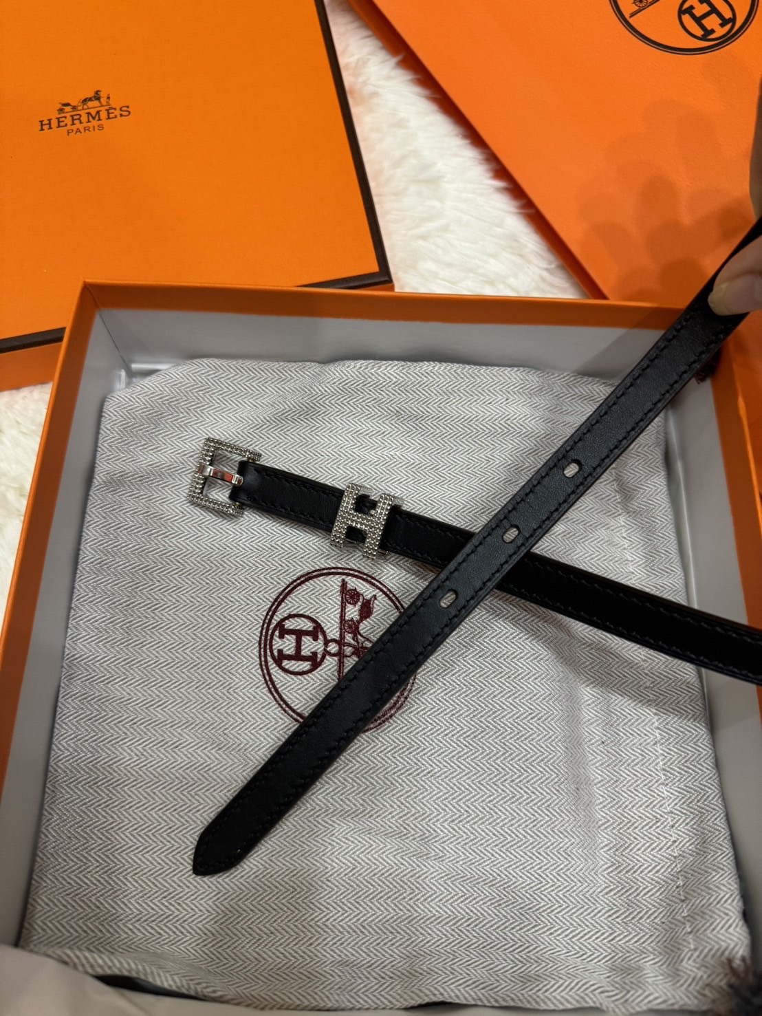 HERMES Pop H Guillochee 15 belt / HERMES Leather belt in Hunter & jewel 1.5cm เข็มขัดแบรนด์หรูหนังแท้ เกรดงานดีสุด เกรดออริ ท็อป สลับแท้ 1:1 ใช้งานต่างประเทศได้