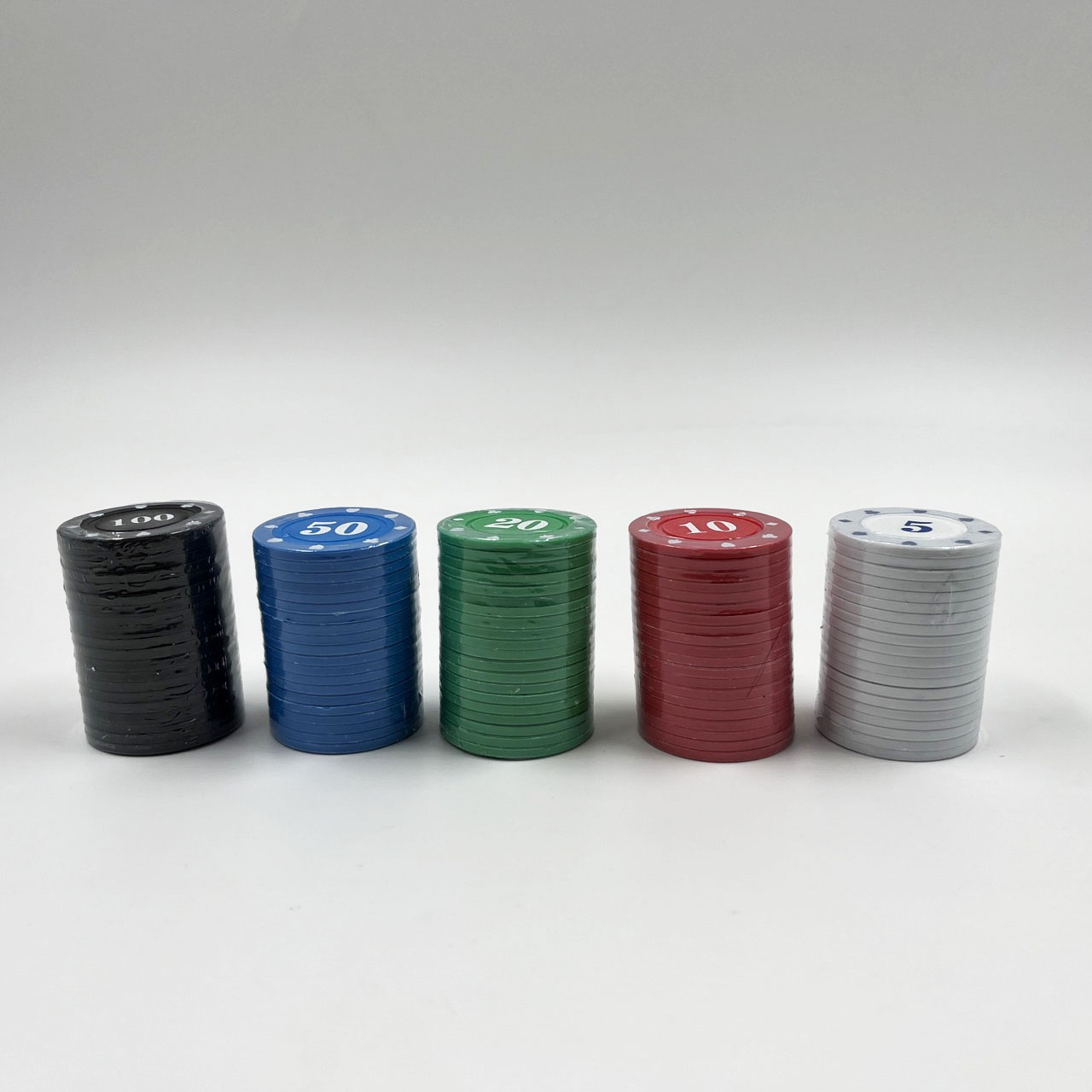 ชุดชิปโป๊กเกอร์ 100เหรียญ(Poker Chip 100 pcs) บรรจุเหรียญ 5,10, 20, 50, 100 พร้อมภาชนะพลาสติกแบบแข็ง