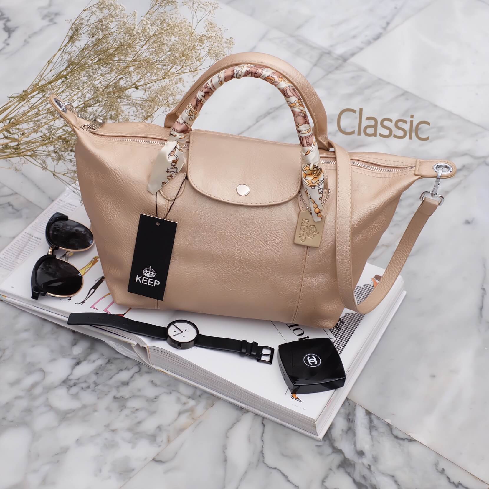 สีมาใหม่ค่า 🐼New arrival! KEEP ทรง longchamp รุ่น Duo Sister - สี luxury gold สวย หรู นำโชครับตรุษจีนเลยค่า ตัวกระเป๋าหนังแกะสังเคราะห์ ลายหนังสวยมากๆคะ นิ่ม สุดๆ รุ่นนี้ จะมี 2 ขนาด คือ mini และ basic ไซด์
