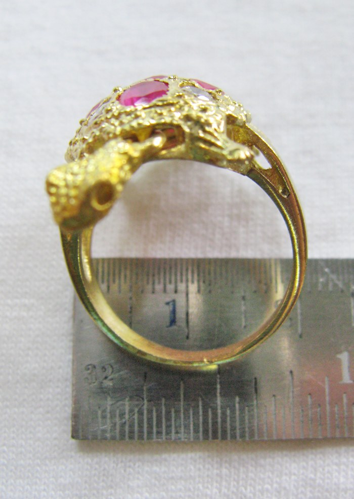 แหวนเต่าดุ๊กดิ๊กพลอยทับทิม(ราศีกรกฎ)หัวหางกระดิกได้ เสริมสิริมงคล อายุยืน ค้าขายร่ำรวยค่ะ