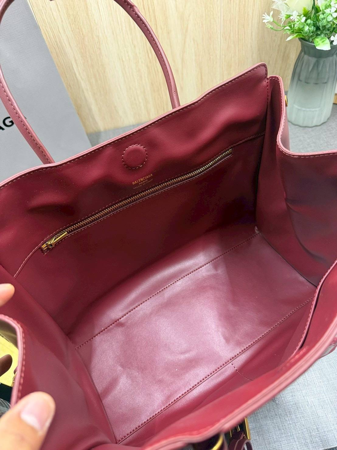 ORI หนังแท้ | Balenciaga Carry All Hampton Bag / Balenciaga Tote Bag 33cm กระเป๋าสะพายทรงโท้ท ภายในโล่งกว้าง ดีไซน์เรียบง่าย เรียบหรู