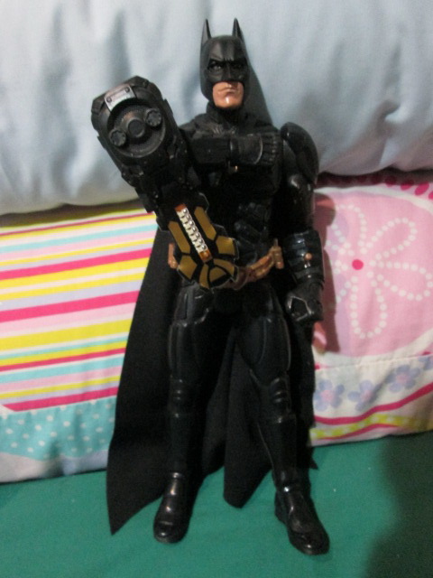 DC Batman The Dark Knight 11 Inch Tall Action Figure ของเล่นมือสองสภาพดีมากค่ะ