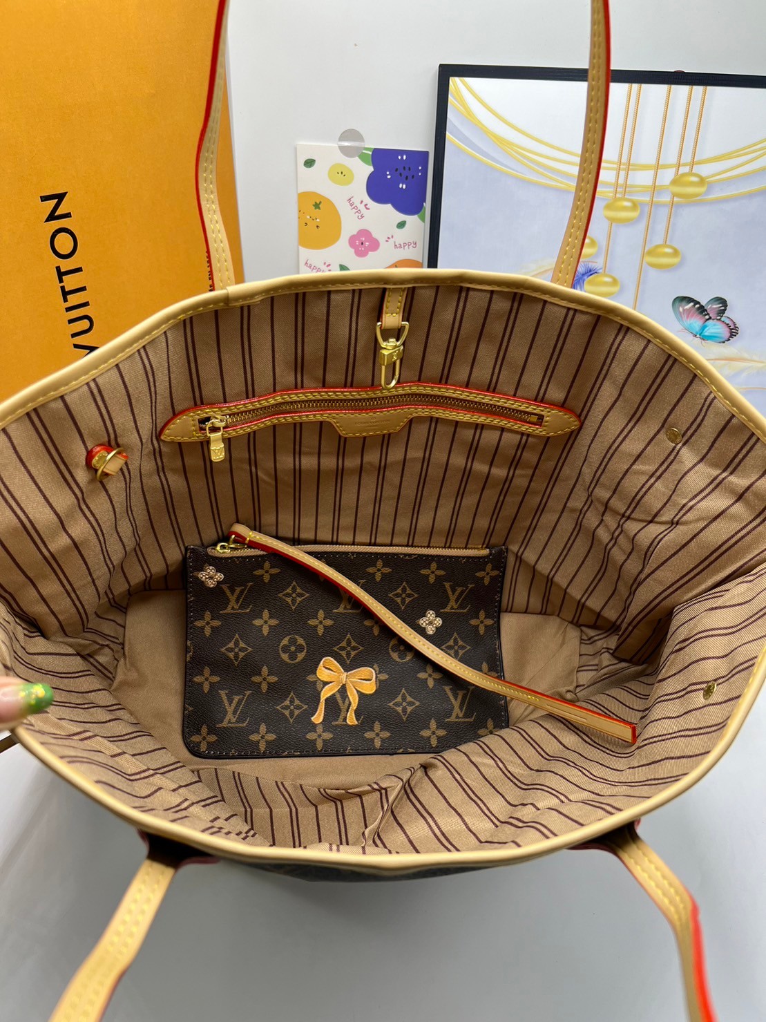 LV Neverfull MM Tote With Puppies 32cm / LV Shopping Bag พร้อมส่งที่ไทย **สินค้าเกรดออริจินอล 1:1 สลับแท้ ใช้งานต่างประเทศได้ งานสวยตามรูป ภาพถ่ายจากงานขายจริง