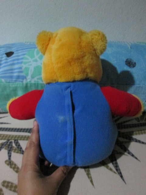 Disney Winnie The Pooh Plush Talking Wiggling Giggling Pooh Bear. 1997 Mattel (ตุ๊กตามีเสียงพูดได้สอนภาษามือสอง)