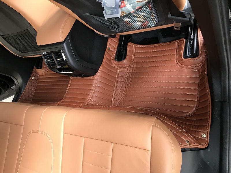 พรมปูพื้นรถยนต์5D TOYOTA SIENTA สีน้ำตาล เต็มคัน รวมแผ่นท้าย ปิดเบาะ 7ชิ้น