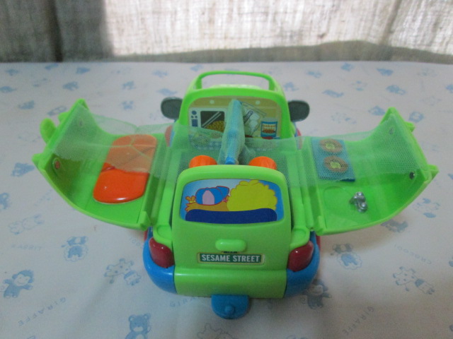 Fisher Price Sesame Street Sport & Go Camper ของเล่นมือสอง