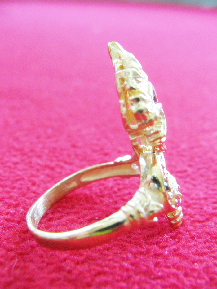 สินค้าหมดค่ะ แหวนพญานาคทองเหลืองพลอย7สี เสริมดวงบารมี แบบ4ค่ะ