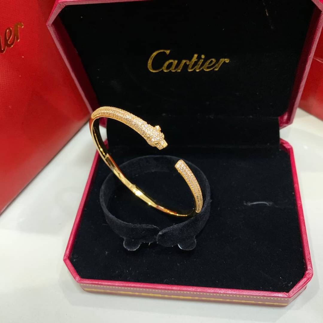 PANTHERE DE CARTIER BRACELET กำไลข้อมือหัวเสือเพชรคาเทียร์ งานปั้มทุกจุด วัสดุคุณภาพดี ไม่ลอกไม่ดำ ภาพสินค้าถ่ายจากงานขายจริง ใช้งานต่างประเทศได้