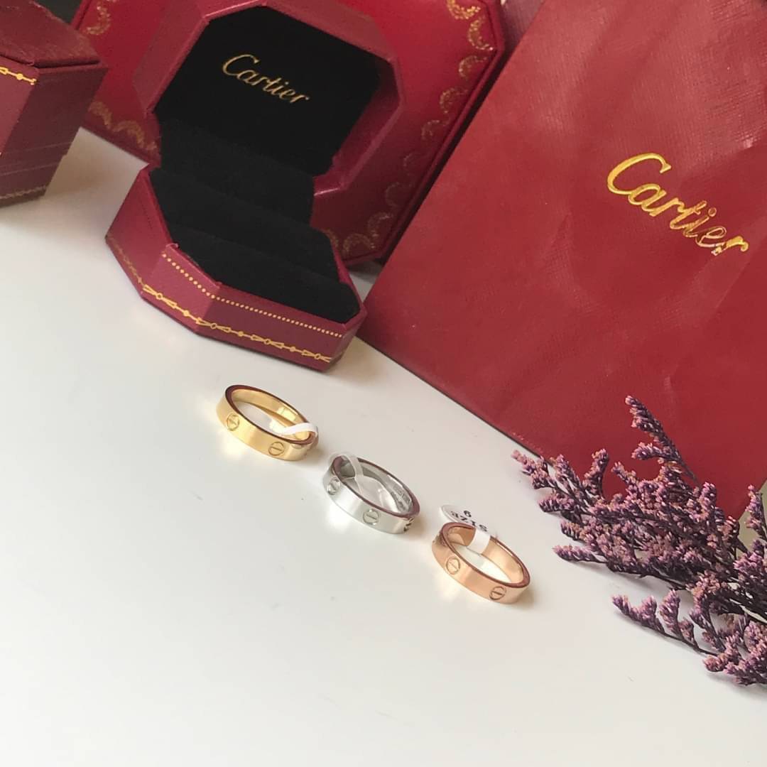 Cartier Rings แหวนรุ่นไม่มีเพชร ภาพถ่ายจากงานจริง วัสดุคุณภาพดี ไม่ลอกไม่ดำ งานปั้มครบตามรูปเลยค่ะ