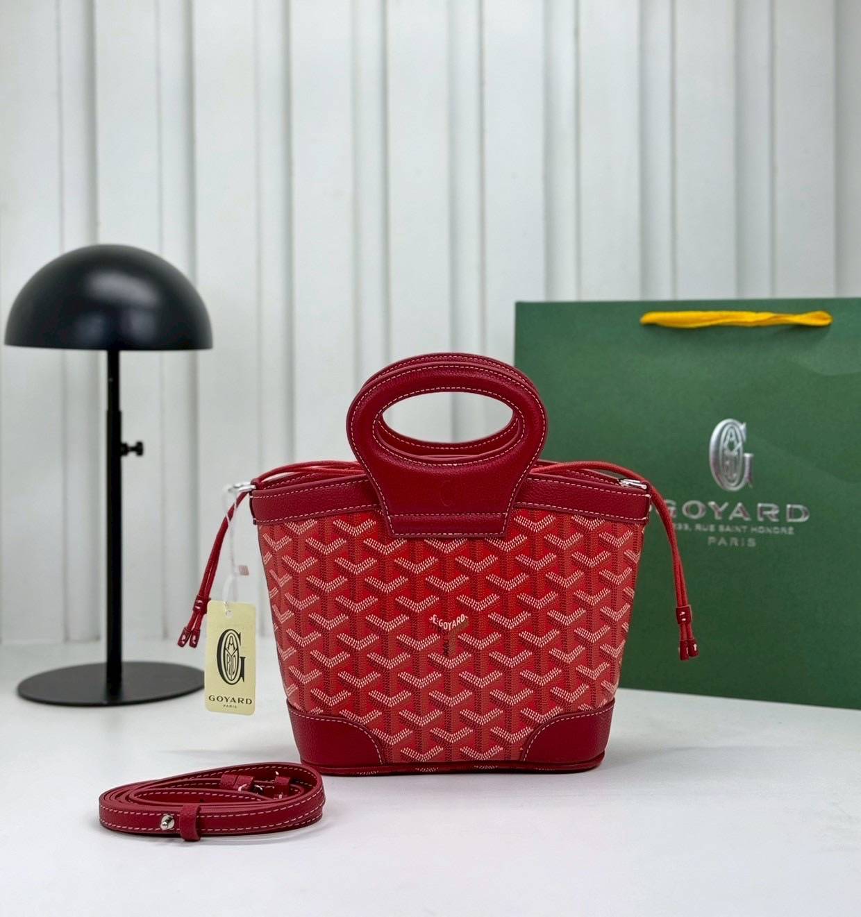 ORI หนังแท้ | Goyard Beluga Mini Bag กระเป๋าสะพายทรงบัคเก็ต พร้อมหูจับในตัว สะดวกใช้งาน ด้านในเป็นผ้าดีไซน์ผูก เพิ่มความน่ารักน่าใช้ สวยมากค่ะ