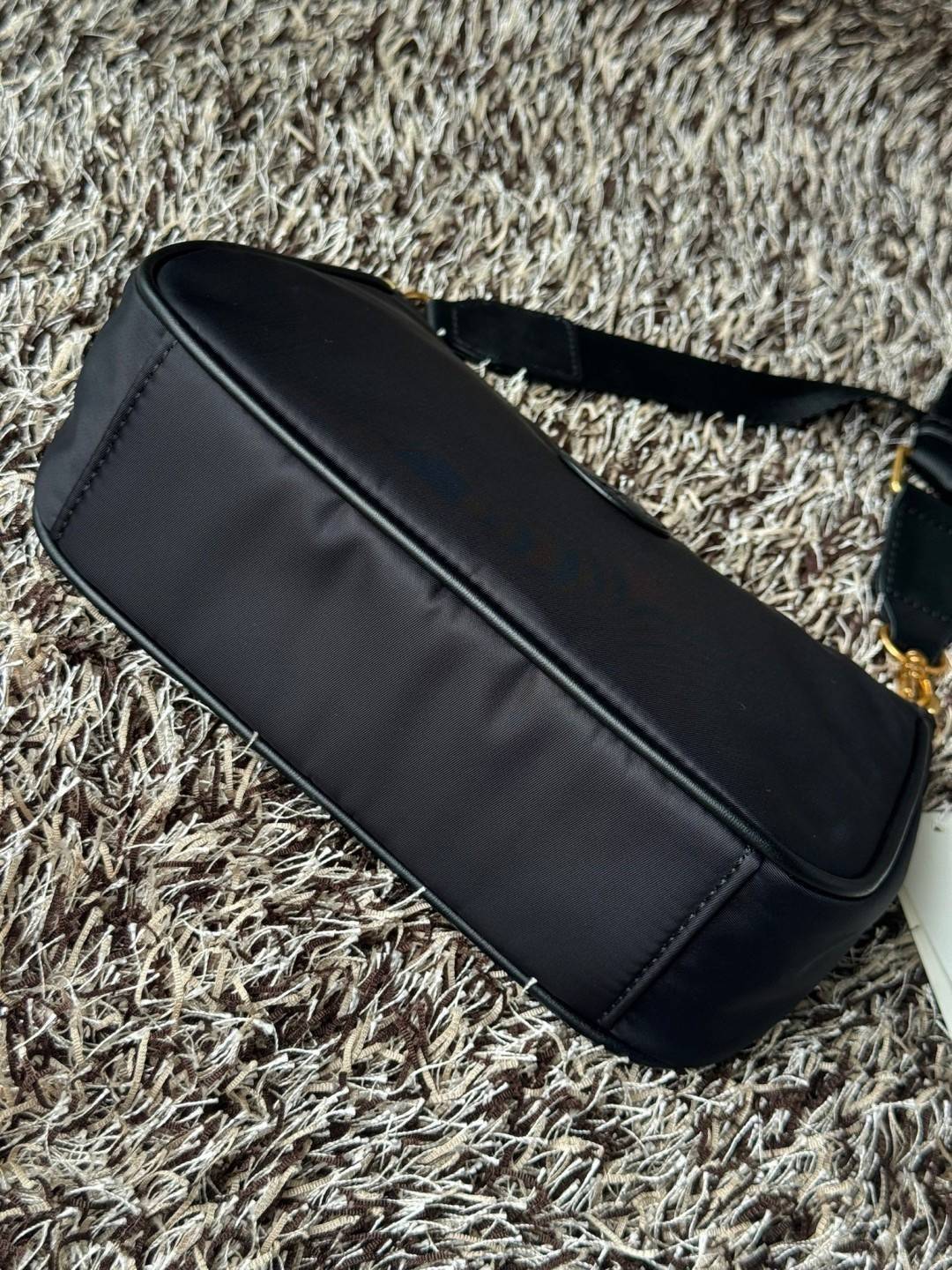 Tory Burch Nylon Web Mini Hobo Bag กระเป๋าสะพายดีไซน์เรียบง่าย น้ำหนักเบา เกรดออริ สลับแท้ 1:1 ใช้งานต่างประเทศได้