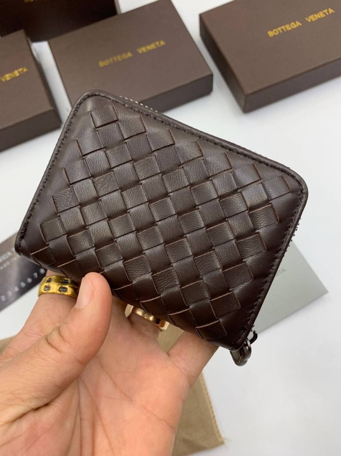 พรีเมี่ยมกิ๊ฟแท้ 100% 】หนังแท้ Bottega Veneta Intrecciato Nappa Short Zip Around Wallet