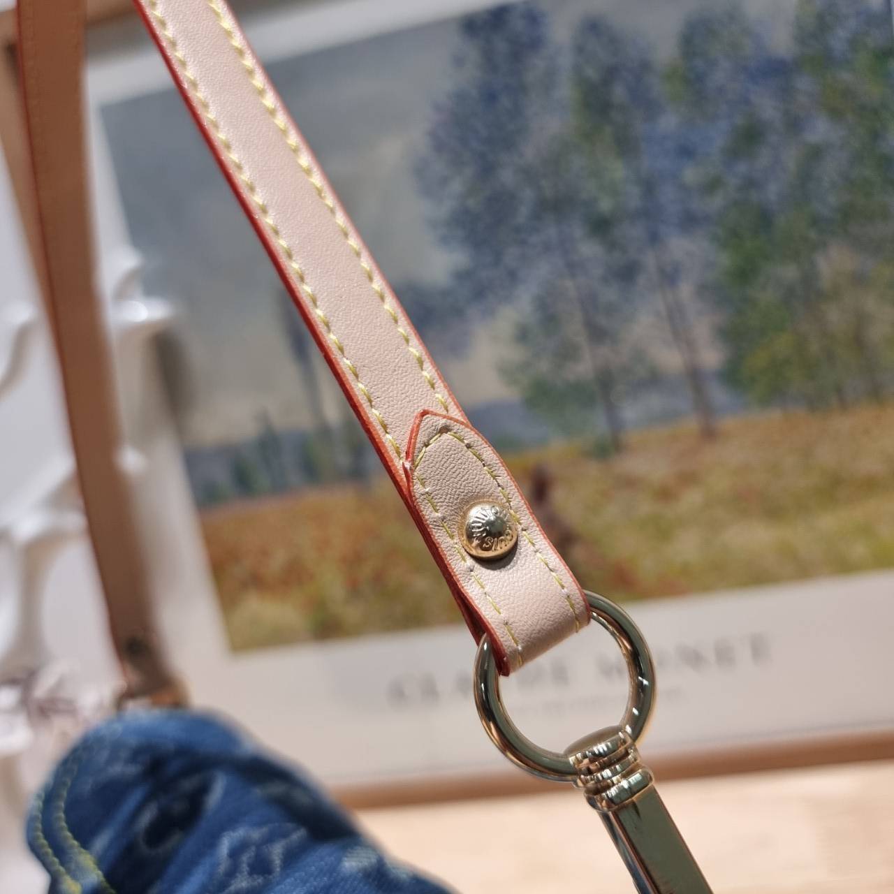 LV mini pleaty denim bag / LV Denim Pochette Bag ฮอตตัวแม่แบบฉ่ำ กับกระเป๋าสะพายไหล่ แรร์ไอเท็มที่สาวๆตามหา ดีไซน์เดนิมสวยโดดเด่น รูปทรงวินเทจ