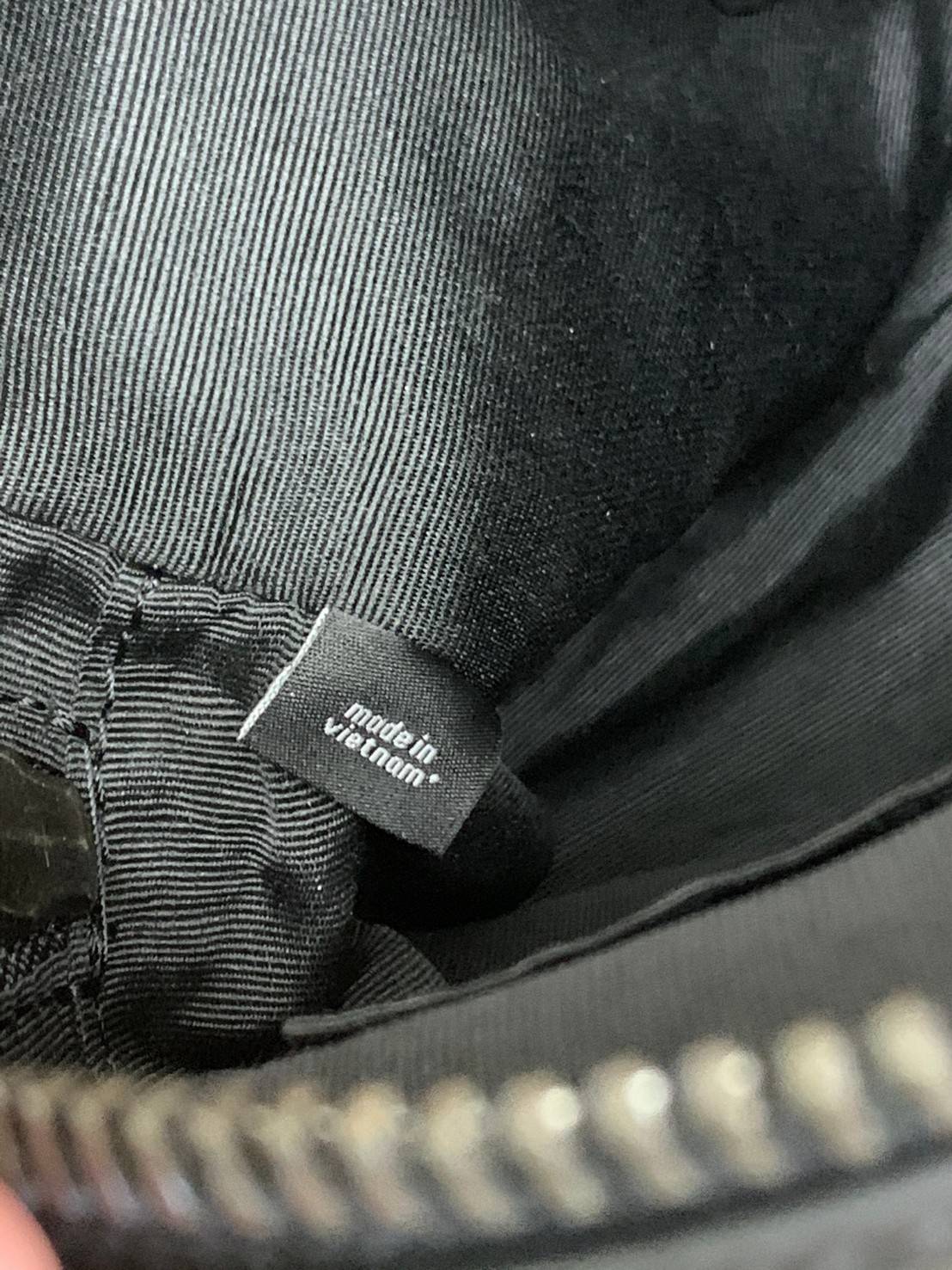 พร้อมสีออกใหม่ ห้ามพลาดค่าา!! COACH WEST CAMERA BAG IN SIGNATURE ((91485)) 🔺กลับมาตามคำเรียกร้องค่าา! กระเป๋าสะพายผู้ชาย((ผู้หญิงก็ใช่สวยทีเดียวค่ะ😘)) หนังแท้ ล่ยหนังCanvasสวยค่ะ มีช่องซิปหน้า//ช่องซิปกลางกว้าง//ช่องหลักแบบซิปคู่ ใส่สัมภาร