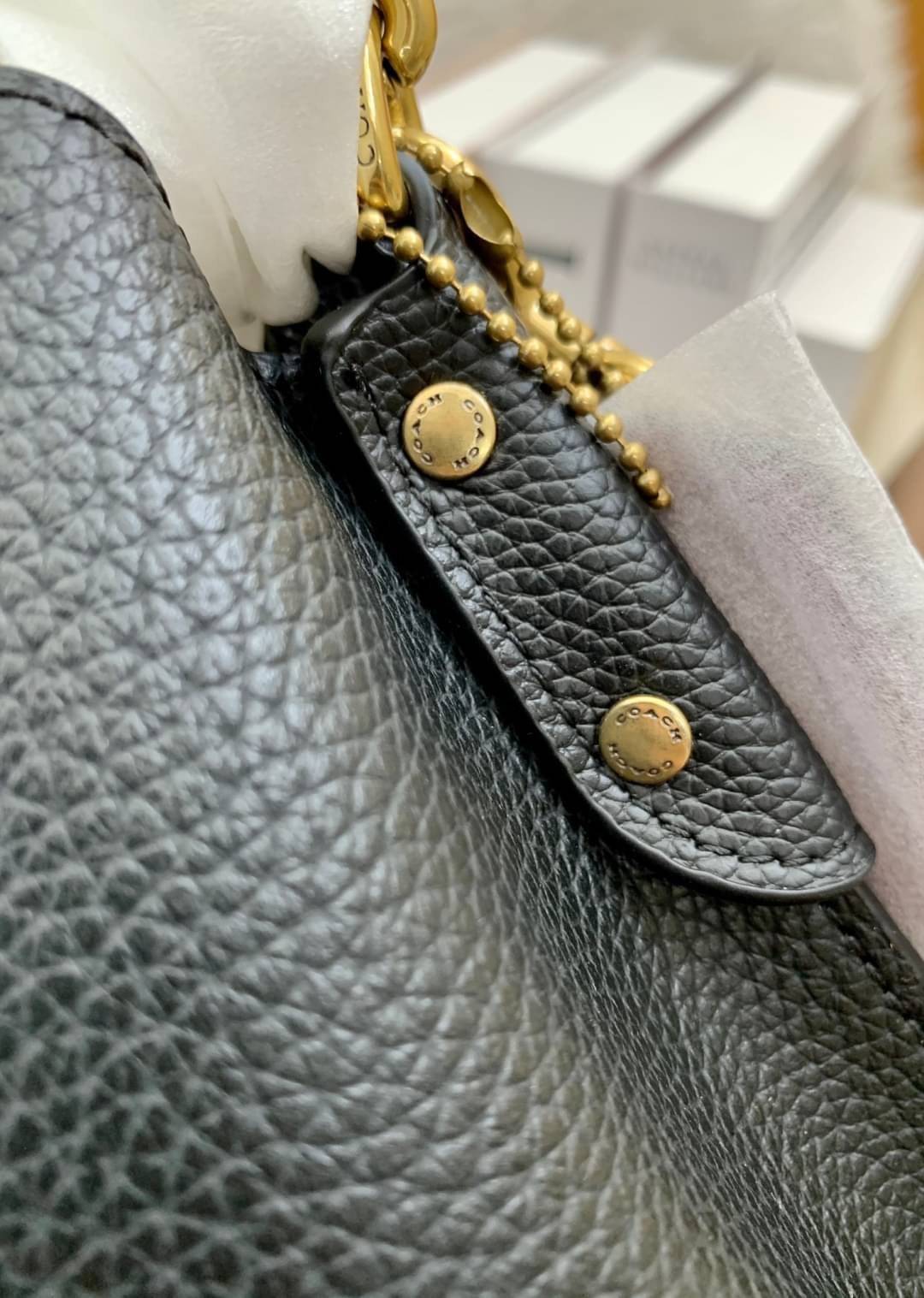 COACH WILLOW SHOULDER BAG ((C2745//C2590//C2621)) พร้อมส่งที่ไทย รุ่นแนะนำค่ะ🔥🔥 🔺กระเป๋าหิ้ว//คล้องไหล่//สะพายข้าง สุดคุ้ม! หนังแท้ชั้นดี ได้ไปหลงรักแน่นอนค่ะ หนังสวยมากๆ😘 🔺ตัวกระเป๋าแบ่งเป็นสองช่องหลัก ด้านนึงเป็นแ