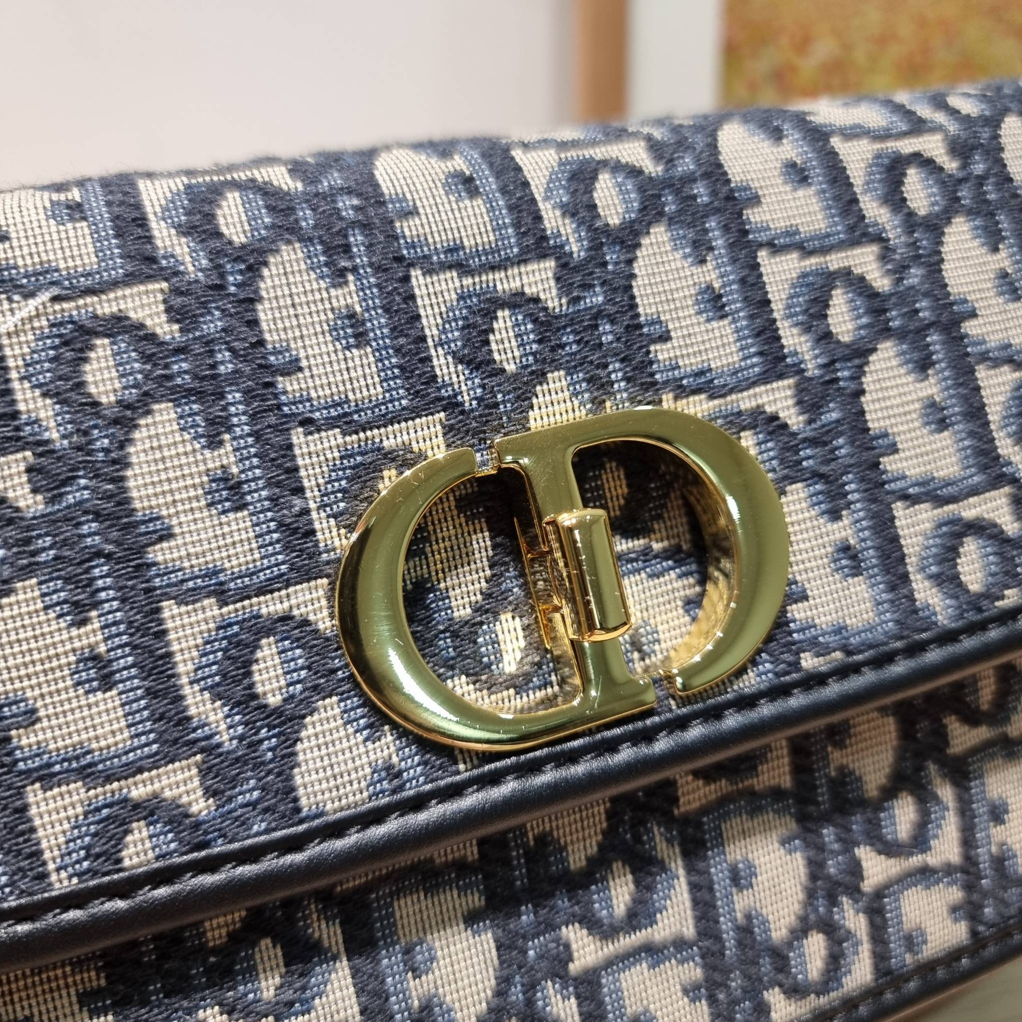 DIOR 30 MONTAIGNE AVENUE BAG สวยหรู ดีเทลแพง ต้องยกให้ไอเท็มนี้เลย กับกระเป๋าสะพายข้าง