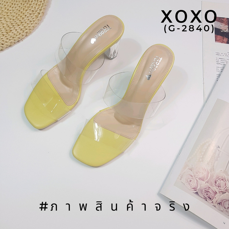 รองเท้างานสวม สไตล์รองเท้าแก้ว สวย โดดเด่น เปรี้ยว สีพื้น หนังสีสด คาดพลาสติกใสอย่างดี เนื้อนุ่ม ส้นพลาสติกแก้วใส แมทส์ชุดง่าย ใส่กับเสื้อผ้าได้หลากหลาย
