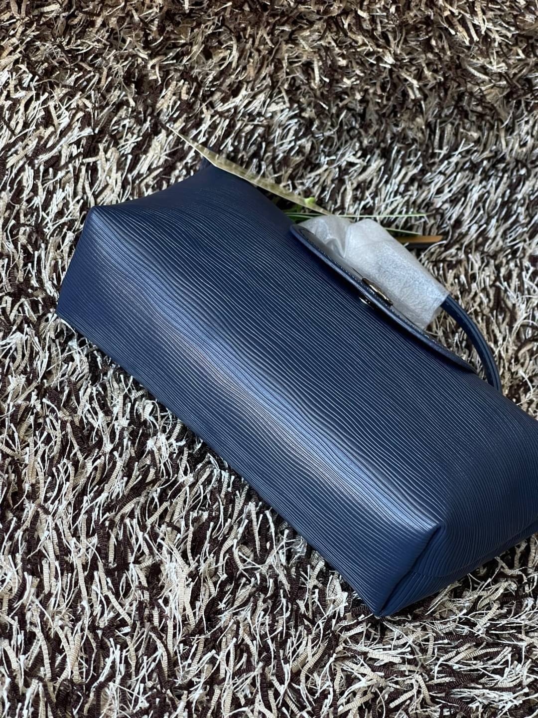 LONGCHAMP LE PLIAGE CITY POUCH WITH HANDLE Taupe - Canvas (ไม่มีสายยาว) กระเป๋าเครื่องสำอางแบบมีซิปพร้อมหูหิ้วใบนี้เหมาะสำหรับการจัดระเบียบกระเป๋าของคุณ