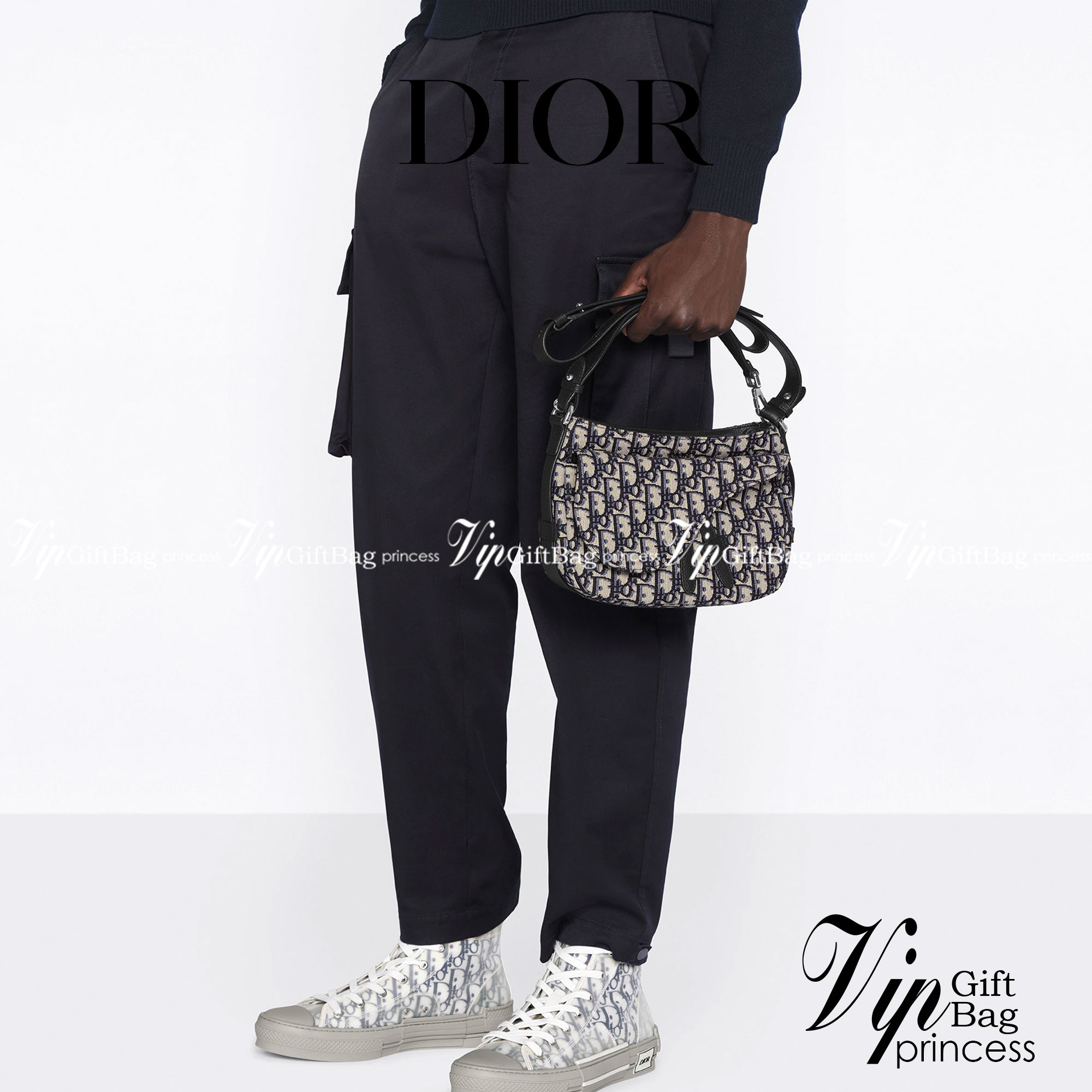หนังแท้ DIOR MINI SADDLE SOFT BAG Beige and Black Dior Oblique Jacquard พร้อมส่งที่ไทย งานหนังแท้และผ้าแจ็คการ์ดออริจินอล ภาพสินค้าถ่ายจากงานขายจริง ใช้งานต่างประเทศได้