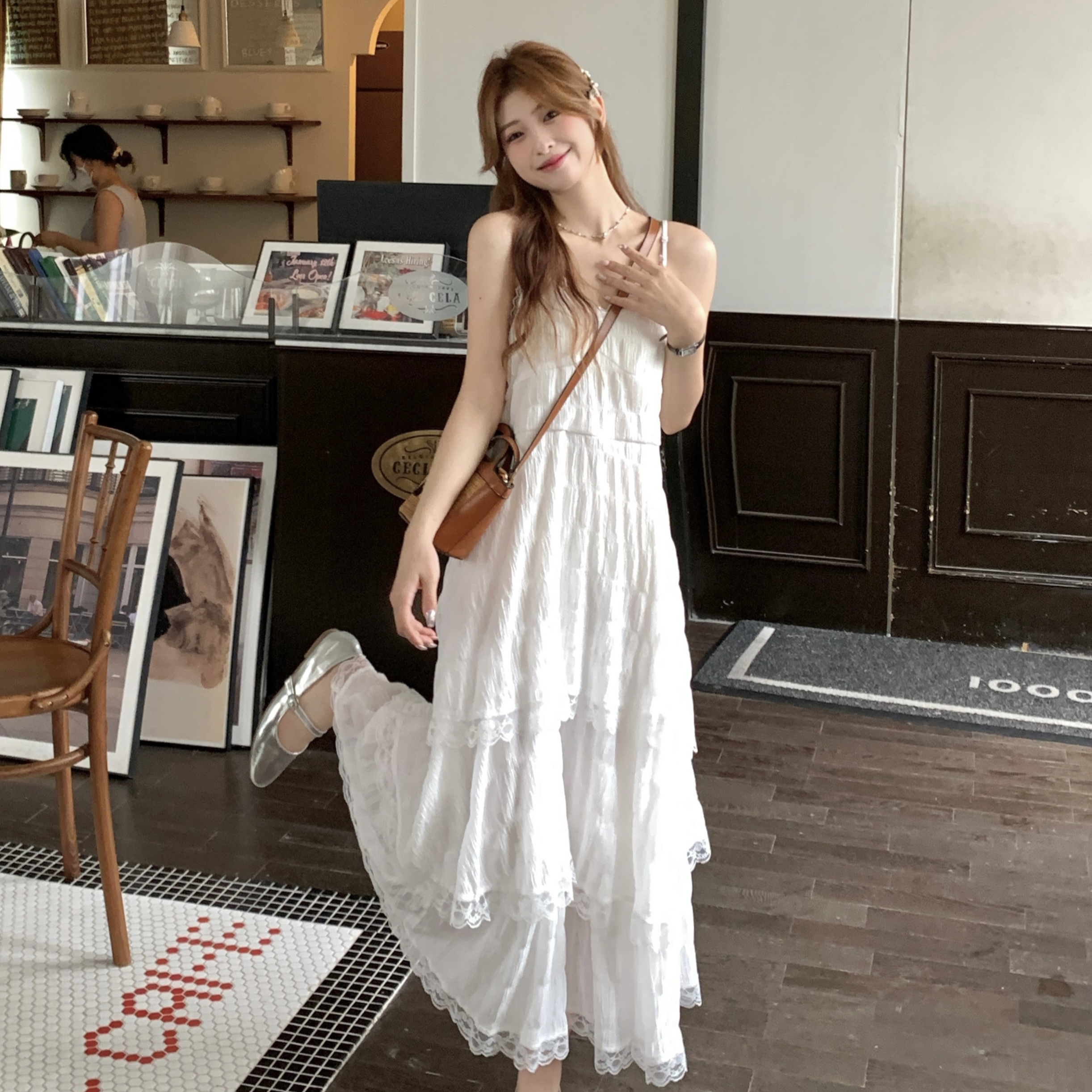 พร้อมส่ง 🥟🥩 Liane dress เดรสสายเดี่ยวผ้าระบายเป็นชั้นๆสีขาว (IN38515)