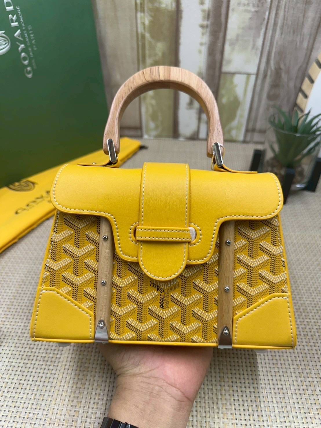 10 สี ORI หนังแท้ | GOYARD Saïgon Souple Mini Bag 20cm กระเป๋าถือ/สะพายดีไซน์หูจับไม้เป็นเอกลักษณ์ที่สวยหรูหราสง่างาม