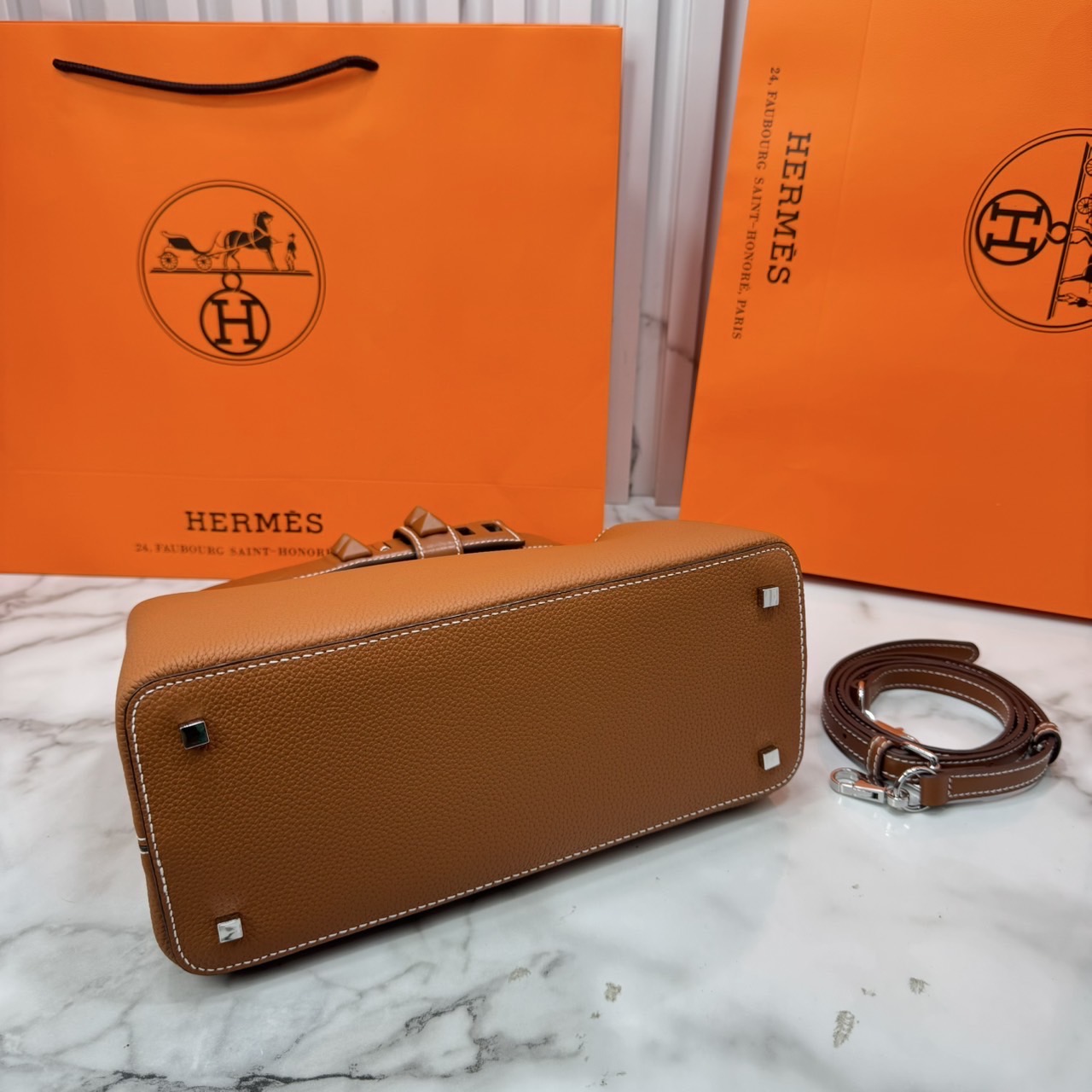 ORI หนังแท้ | Hermes Medor Bag กระเป๋าสะพายดีไซน์ใหม่ แบรนด์หรูระดับไฮคลาส หรูหรา ลัคชู