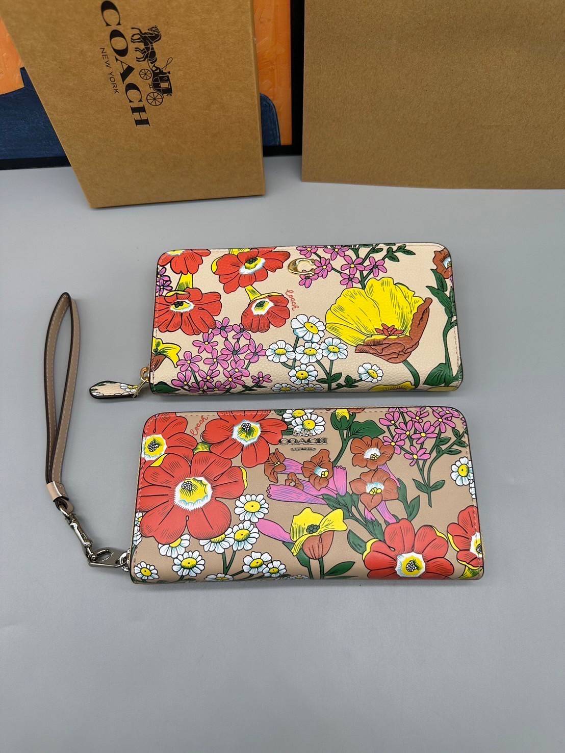 COACH LONG ZIP AROUND WALLET WITH FLORAL PRINT CJ373 / CR930 กระเป๋าสตางค์ใบยาวลายดอกไม้สดใส เกรดท็อปออริ เกรดดีสุด สลับแท้ 1:1 ใช้ต่างประเทศได้