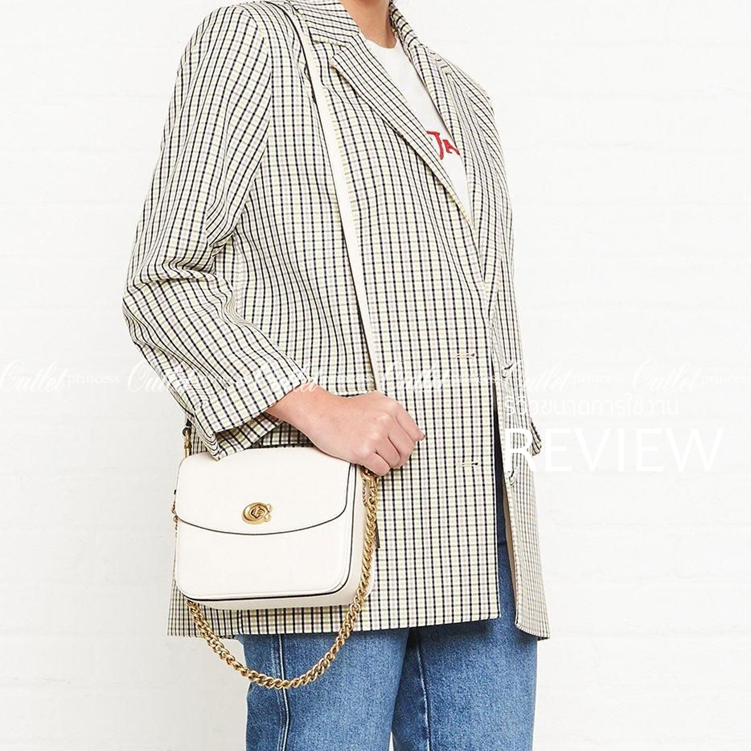 3สาย Coach 89089 Cassie Crossbody 19 In Signature Canvas เรียบหรู ดูดี ต้องไอเท็มนี้เลยจ้า กระเป๋าถือ/สะพายข้าง สุดพิเศษ!! มีสายมาให้ถึง 3 แบบ!! สลับใช้แมทช์ตามสไตล์ได้เลย วัสดุหนังแคนวาสสลับหนังเรียบ เปิด-ปิดด้วยตัวบิดล็อค ภายในแบ่งสัดส่วนอย่างดี ใส่ของไ