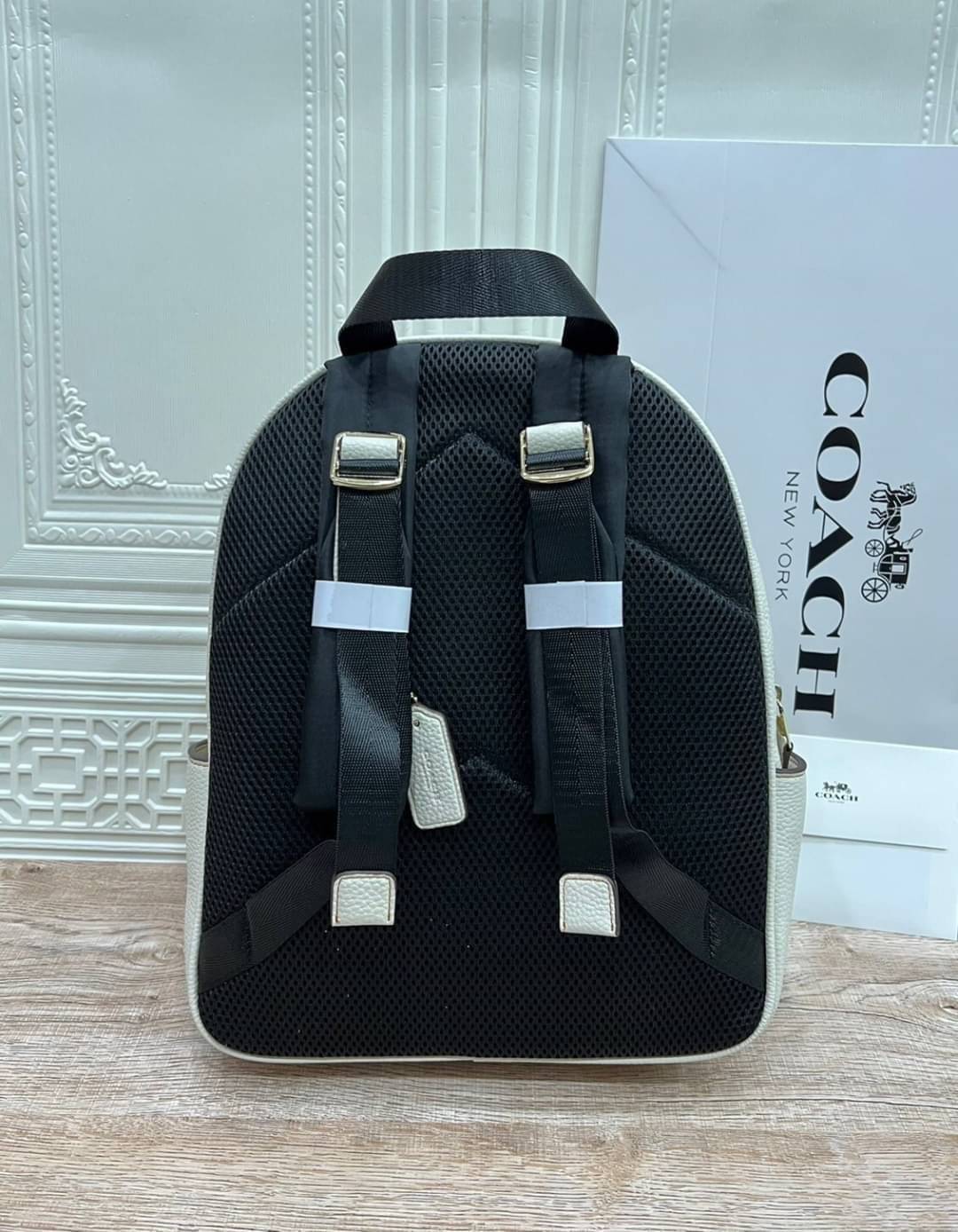 COACH Court Backpack In Signature Canvas With Tiger พร้อมส่งที่ไทย