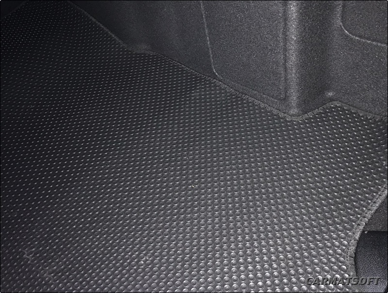 แผ่นปูท้ายรถ BENZ C350e Plug in hybrid W206 ปี 2022-30 ลายกระดุมเล็ก เข้ารูป ตรงรุ่นรถ