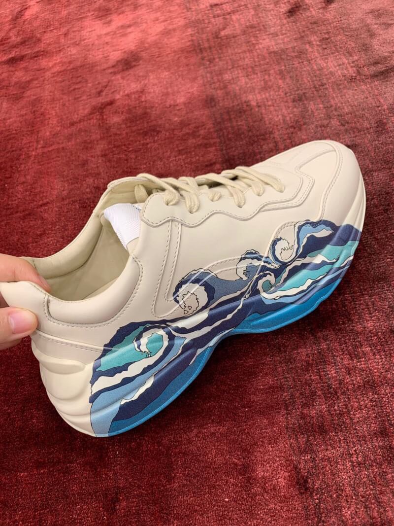 GUCCI Rhyton Wave Print Sneakers