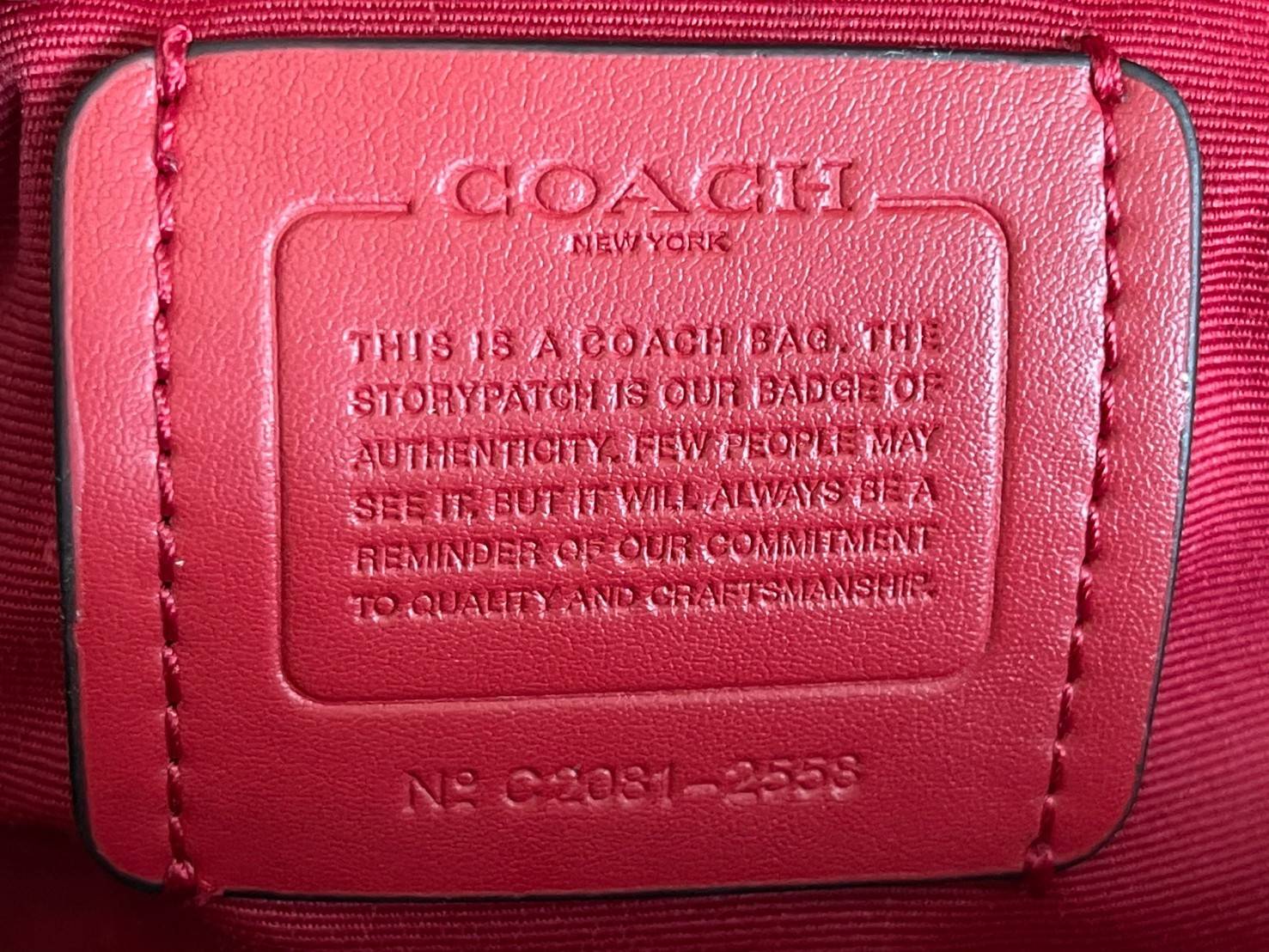 Coach KATY SATCHEL IN SIGNATURE CANVAS (C OACH 2558)