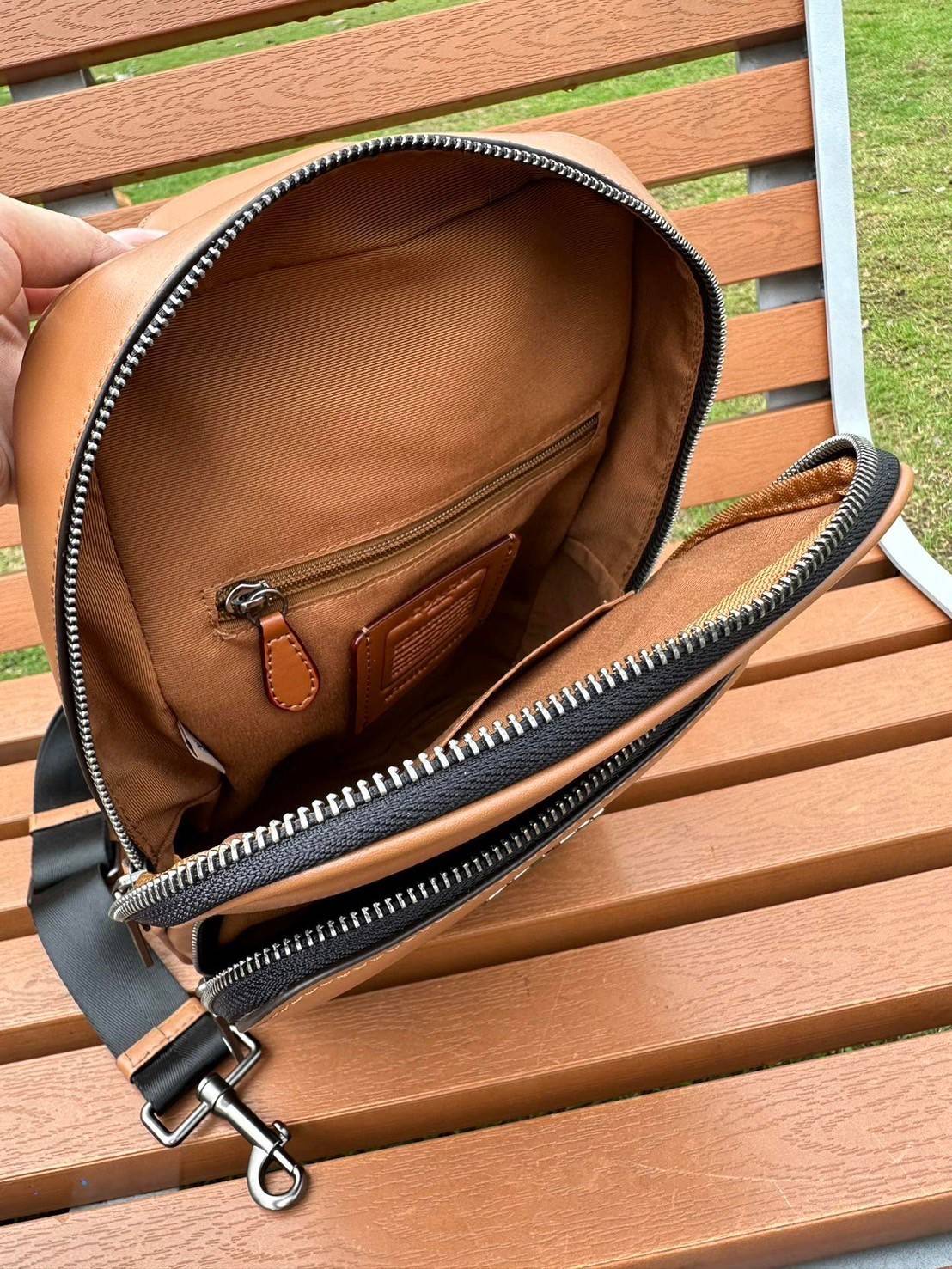 พร้อมส่ง 4 สี COACH Ethan Pack In Signature Canvas / COACH GRAHAM PACK กระเป๋าคาดอก 🧡 เกรดท็อปออริจินอล 1:1 สลับแท้ เกรดดีสุด ใช้งานต่างประเทศได้