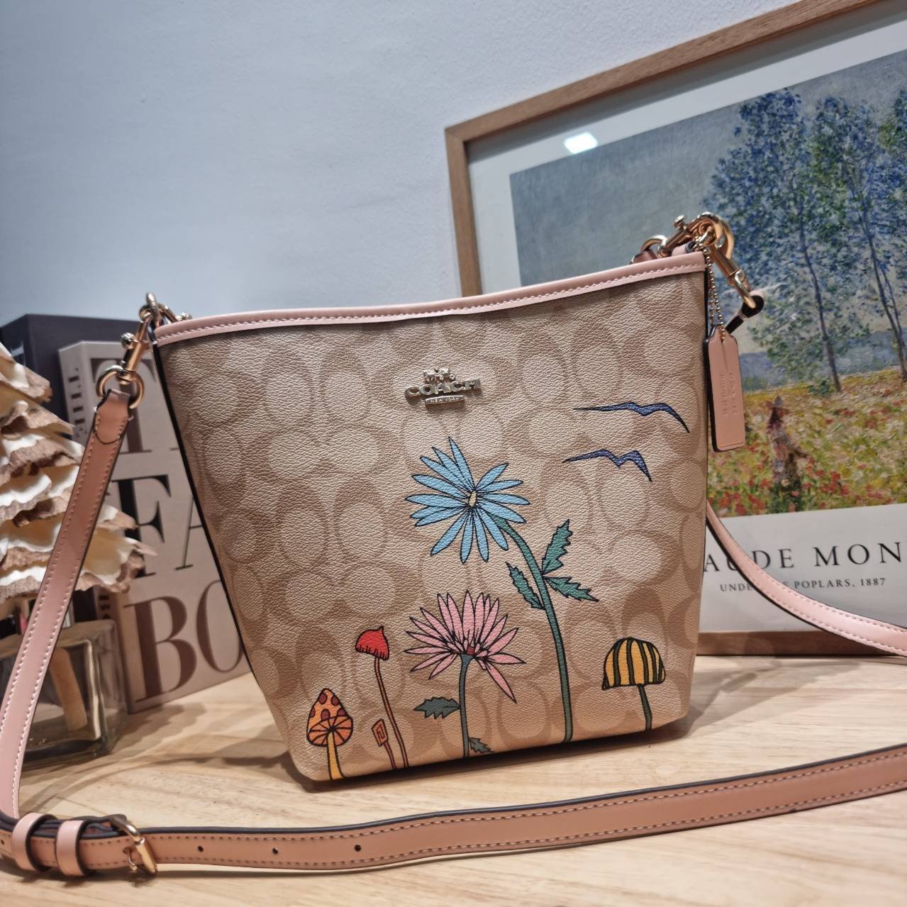 CU394 COACH x OBSERVED BY US CITY BUCKET BAG IN SIGNATURE CANVAS กระเป๋าทรงบัคเก็ต ดีไซน์ลวดลายดอกไม้น่ารักน่าใช้ เกรดท็อปออริ 1:1 สลับแท้