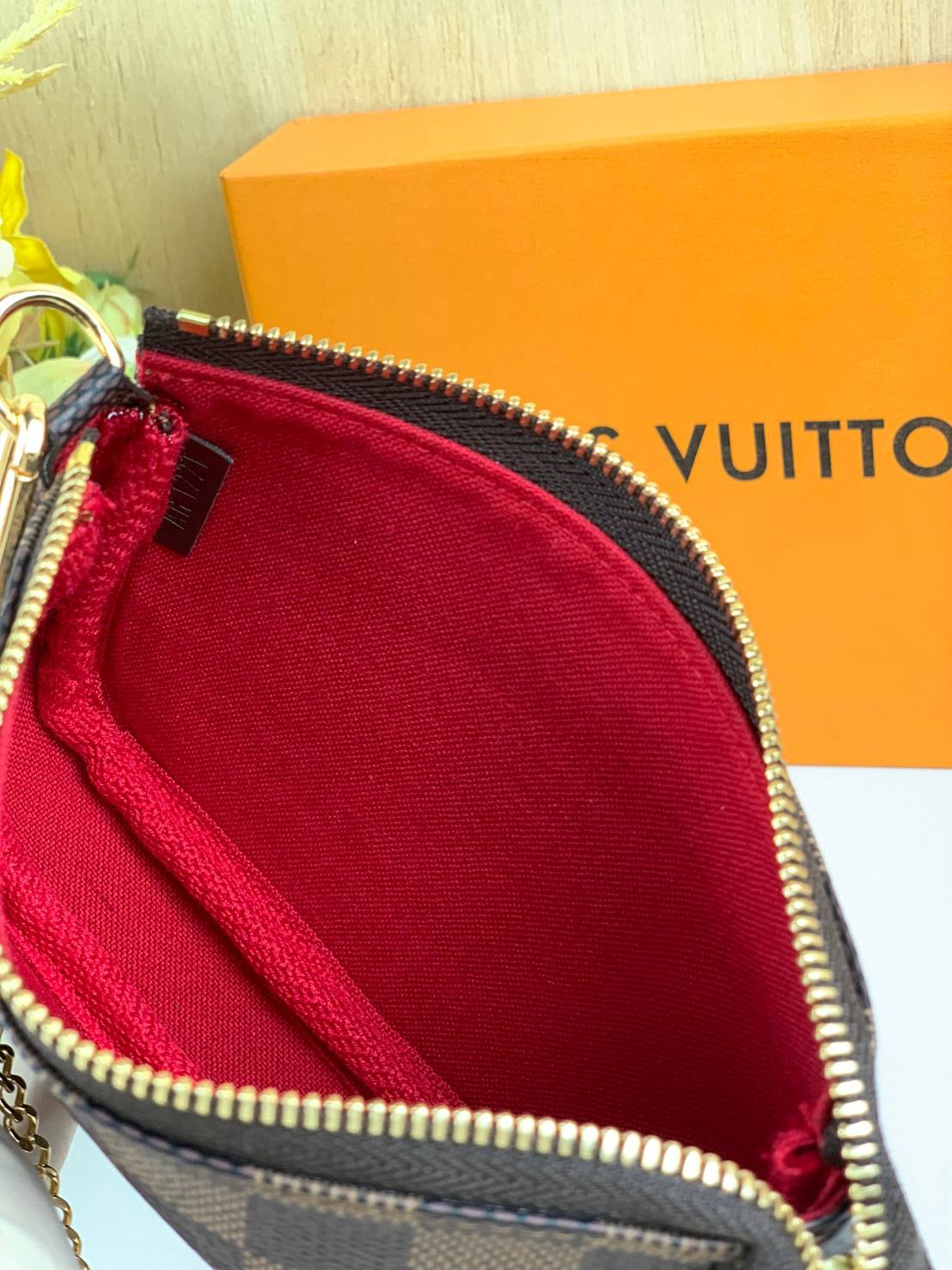 หนังแท้ LOUIS VUITTON MINI POCHETTE ACCESSOIRES BAG / LV POCHETTE พร้อมส่งที่ไทย งานหนังแท้ทั้งใบ ออริจินอลเกรด ภาพสินค้าถ่ายจากงานขายจริง ใช้งานต่างประเทศได้