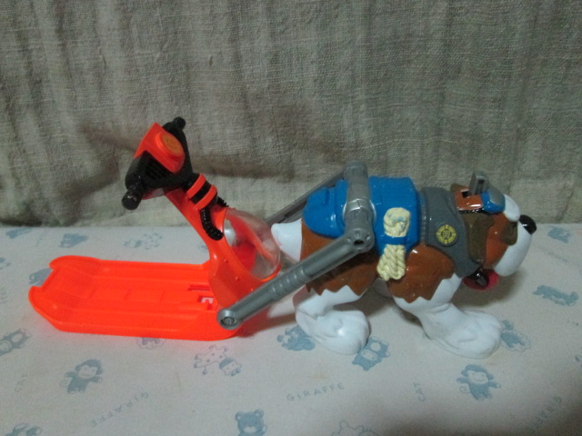 Fisher-Price Rescue Heroes St. Bernard Windchill Dog with Sled ของเล่นมือสอง