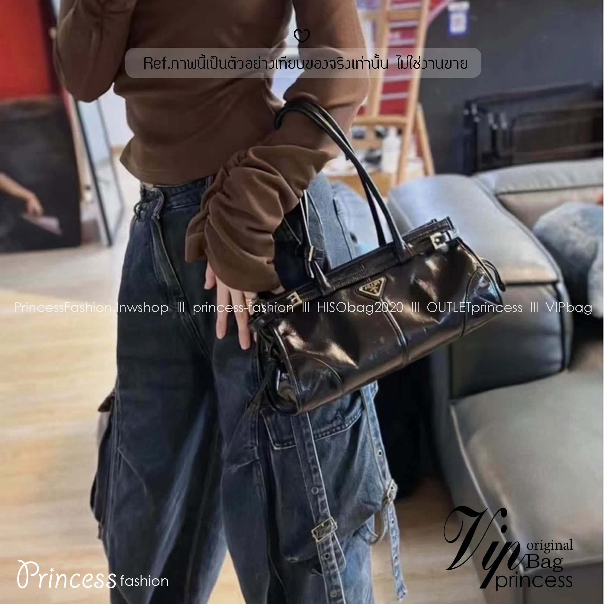 PRADA Leather Bonnie Top-Handle Bag กระเป๋าถือ/สะพายไหล่สุดชิค งานหนังยับสวยเก๋ สวยเด่นเป็นเอกลักษณ์ ดีไซน์คาดหน้าสุดเท่ หูจับยาวในตัวง่ายสะดวกพกพา