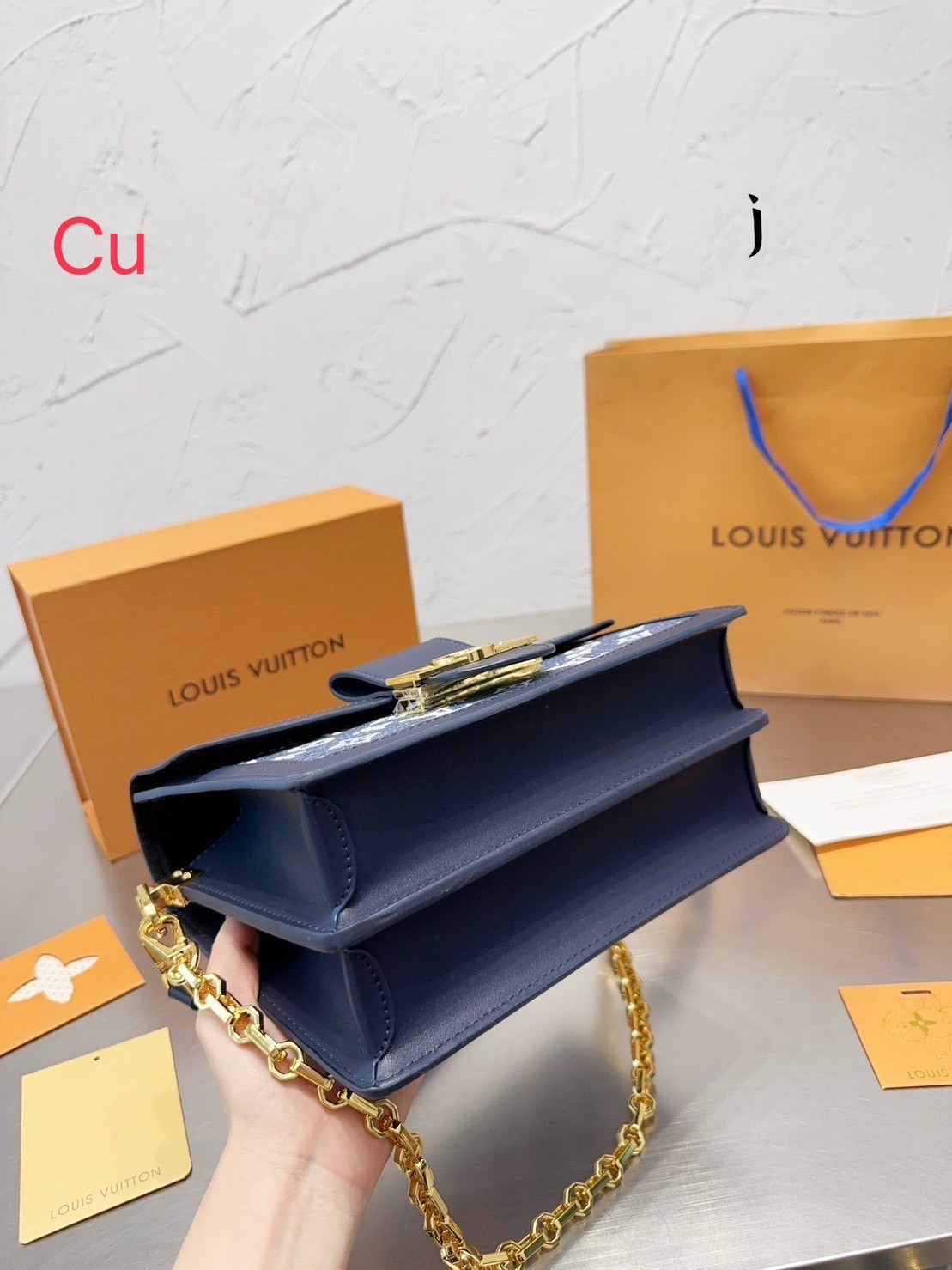 LV Dauphine Monogram Jacquard Denim 25cm งานเดนิม สวยเท่ห์มากๆ ไม่มองไม่เหลียวไม่ได้แล้ว!! สร้างดีเทลผู้ดี กระเป๋าสะพาย ดีไซน์เลิศ สวยปังในราคาโดนใจ แบบนี้ใครไหวไปก่อน ไม่ไหวก็ต้องสั่งได้เลยจ้า!!