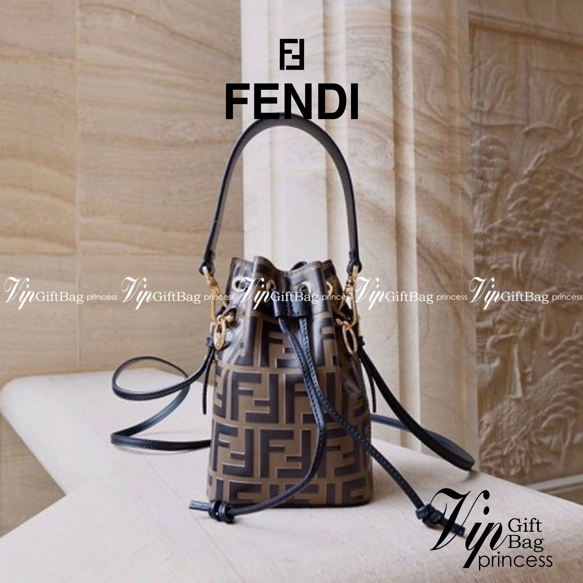 หนังแท้ FENDI Mon Tresor Brown leather mini-bag / FENDI MON TRESOR BUCKET BAG พร้อมส่งที่ไทย ภาพสินค้าถ่ายจากงานขายจริง ใช้งานต่างประเทศได้ค่ะ Small Mon Tresor bucket bag
