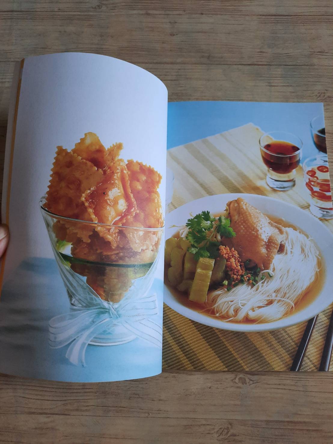 ทำง่ายขายคล่อง พิมพ์ครั้งที่ 2 โดย สำนักพิมพ์แม่บ้าน