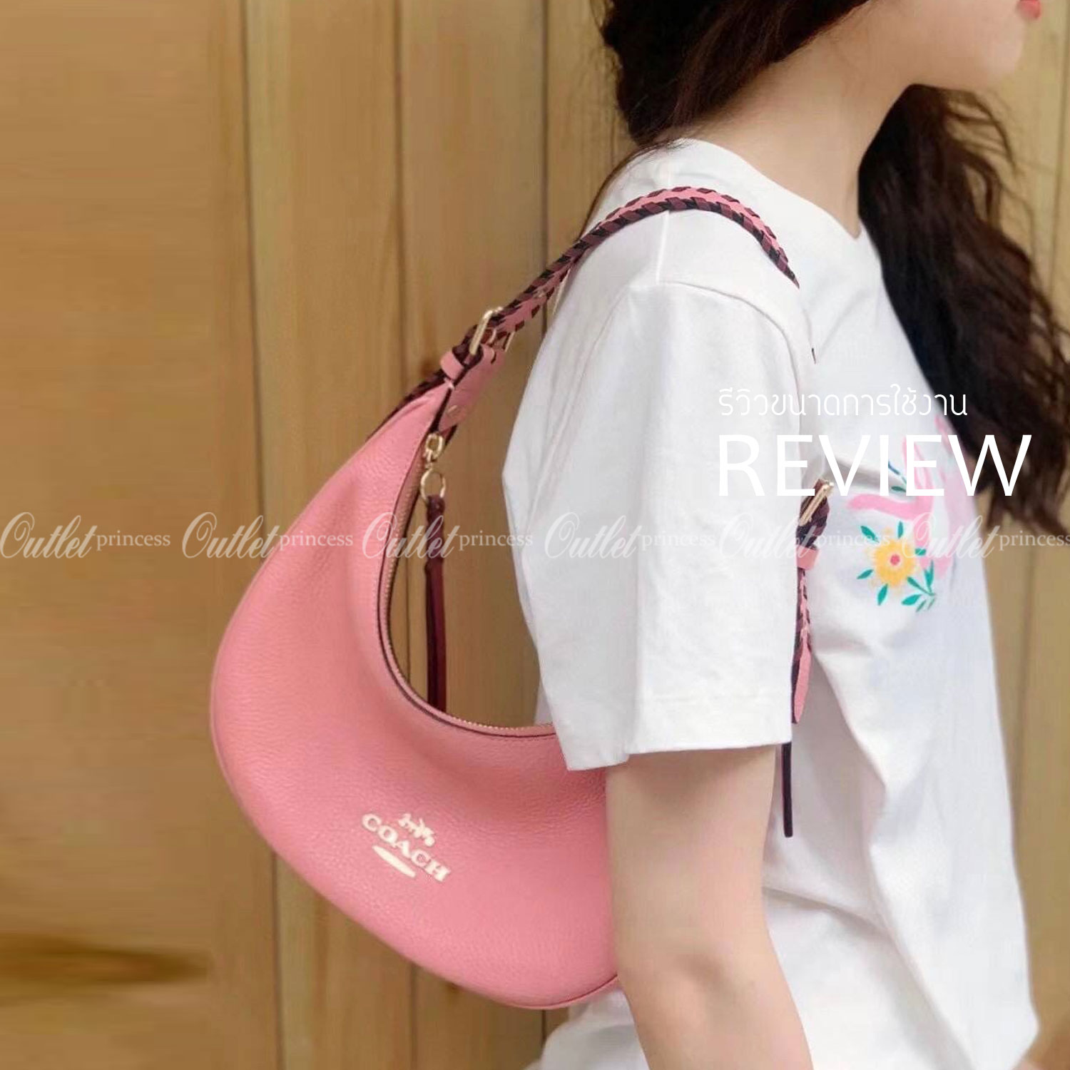 COACH BAILEY HOBO WITH WHIPSTITCH ((C4108//C1322)) พร้อมส่งที่ไทย!! สวยจริงไม่จกตาแน่นอนค่าา กระเป๋าทรงโค้ง ใช้แบบหิ้วหรือคล้องไหล่ก็ดูดี ใช้วัสดุหนังแท้ชั้นดี หนังสวยมากๆค่ะ ด้านหน้าใช้อะไหล่แบรนด์ตัวใหญ่ หรู ดูสะดุดตามีเดียว