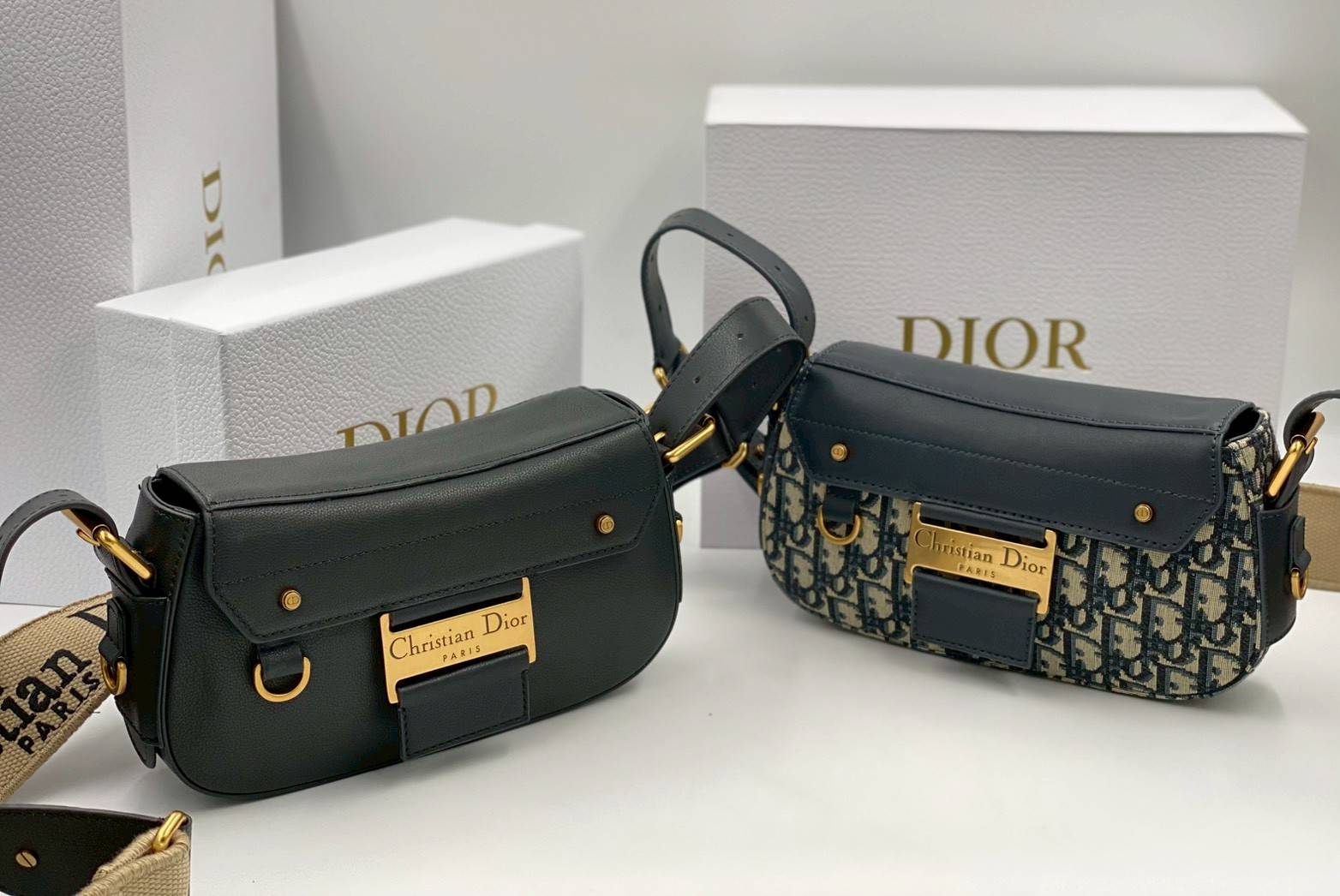 ORI หนังแท้ | DIOR Small Streetchic Bag Black Vintage Smooth Leather กระเป๋าสะพายนิยามใหม่ของดีไซน์อันเป็นเอกลักษณ์ ฝาพับแบบแม่เหล็กสีทองโบราณสลักลาย Christian Dior Paris และห่วง D-ring ทันสมัย
