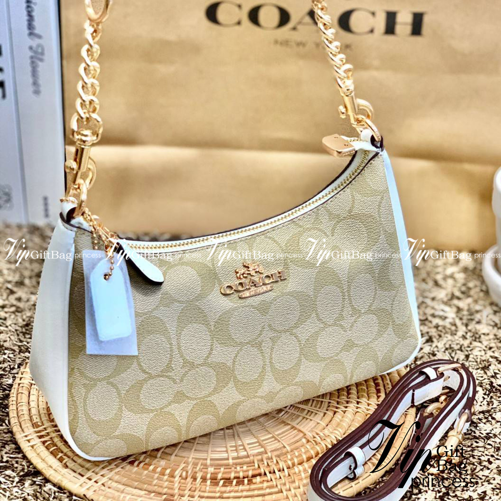 พร้อมส่งครบสี สวยทุกสีเลยค่า😘 ((CA173//CA209//CA548)) COACH TERI SHOULDER BAG 🔹กระเป๋าทรงพอช ในรูปแบบหนังแท้ หนังนิ่มสวยมากค่ะ